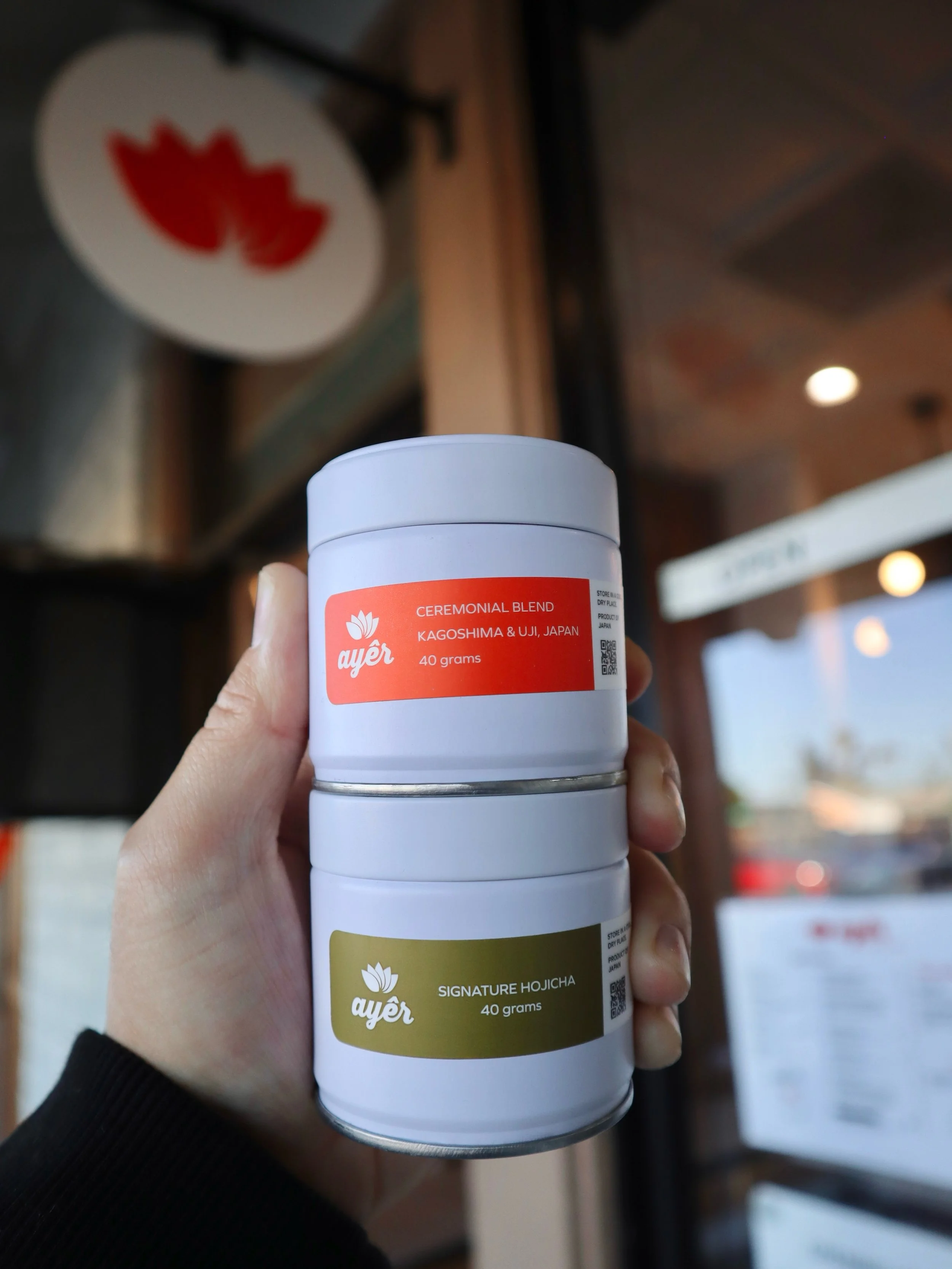 Matcha for the morning magic, hojicha for the evening unwind. The ultimate pantry duo. 🙂

📌 open every day 8am-4pm

#ayercoffee #hojicha #matcha #coffee