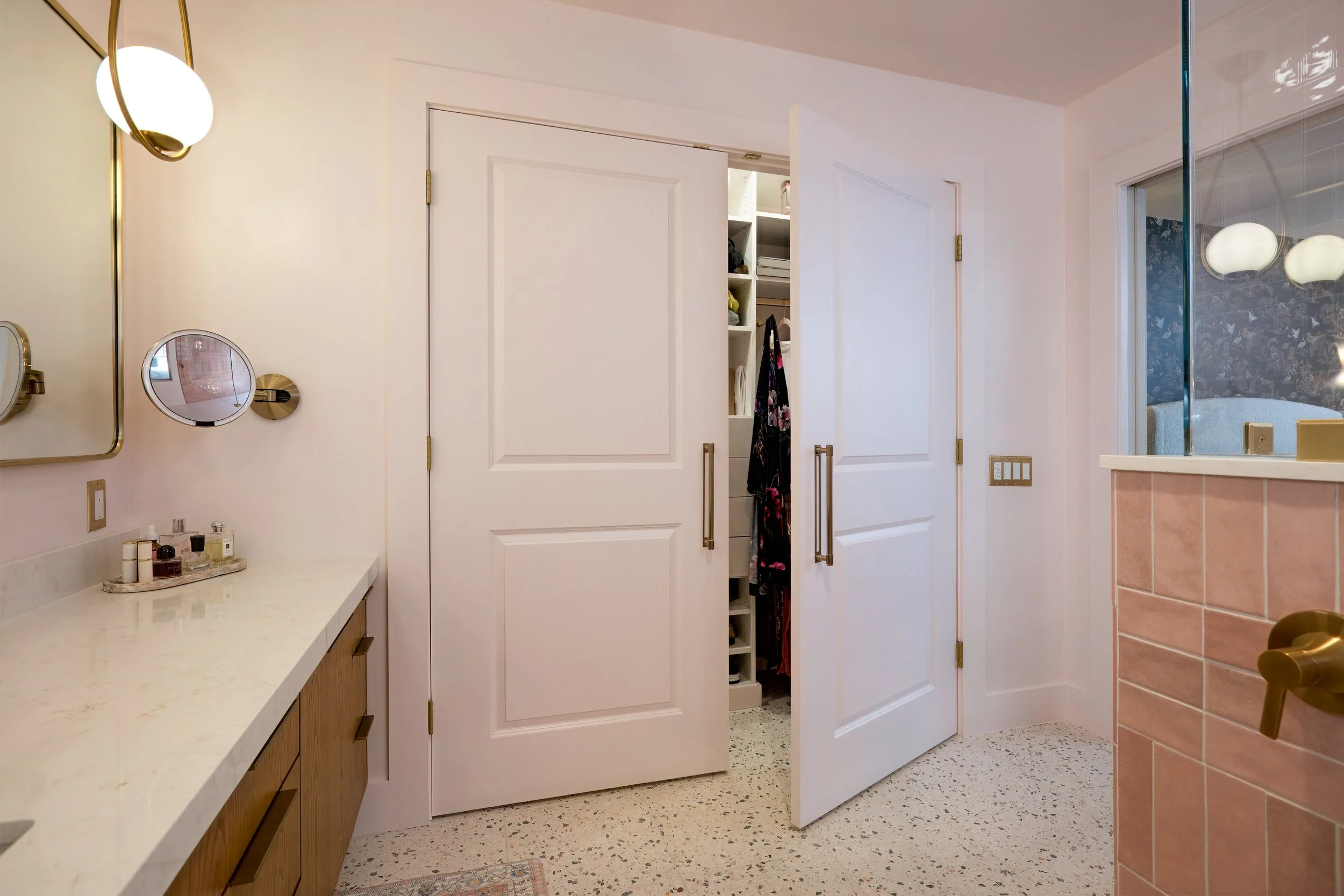 PrettyInPinkBath_06.jpg