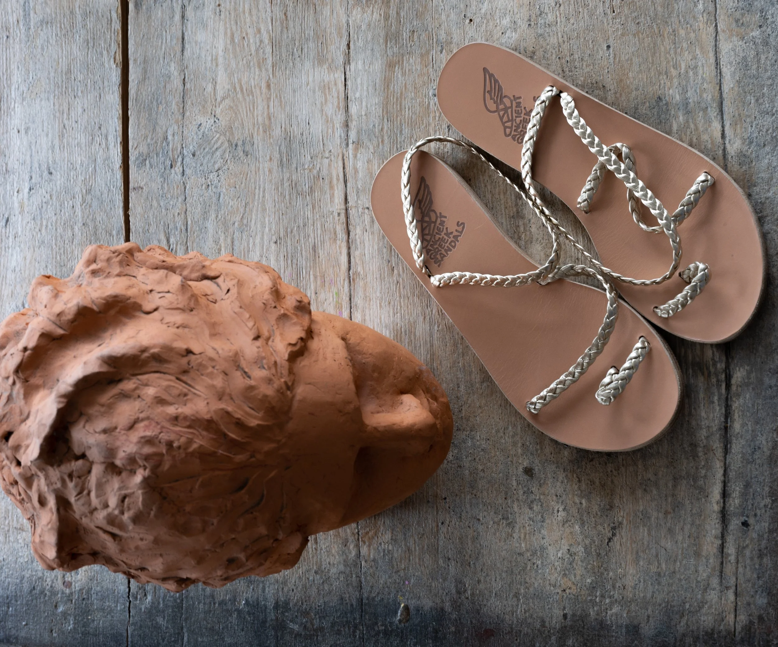 STYLING MRS OLIVER LOVES