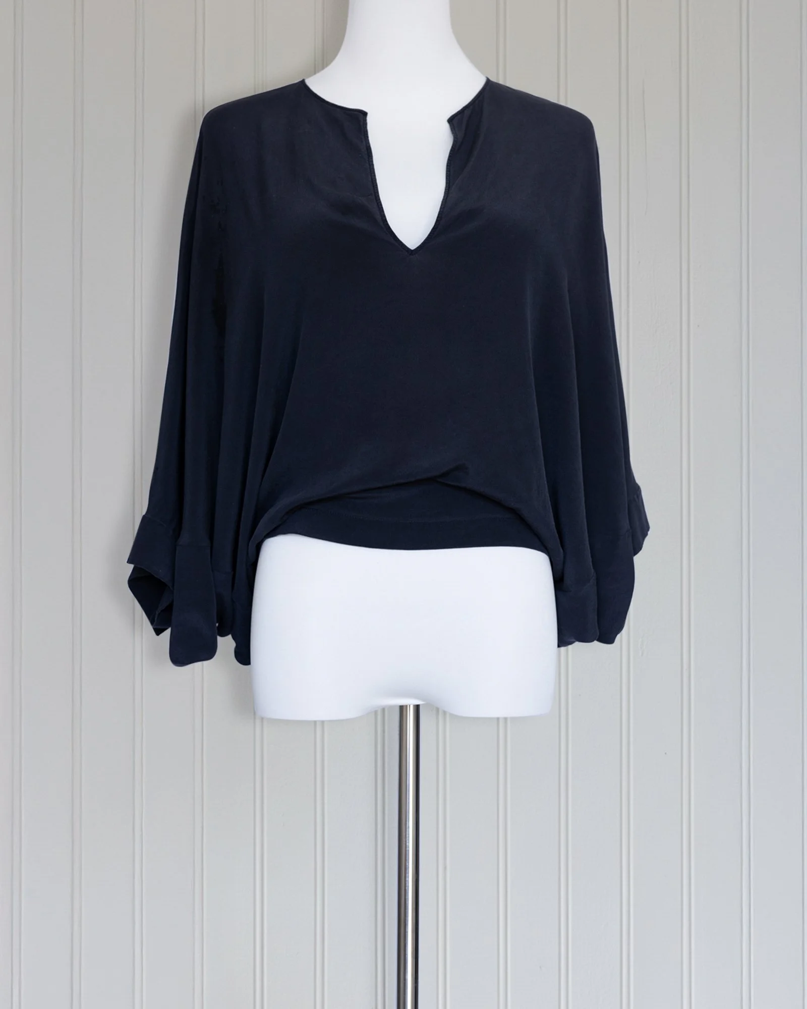 Chloe Silk Navy Blouse (10)