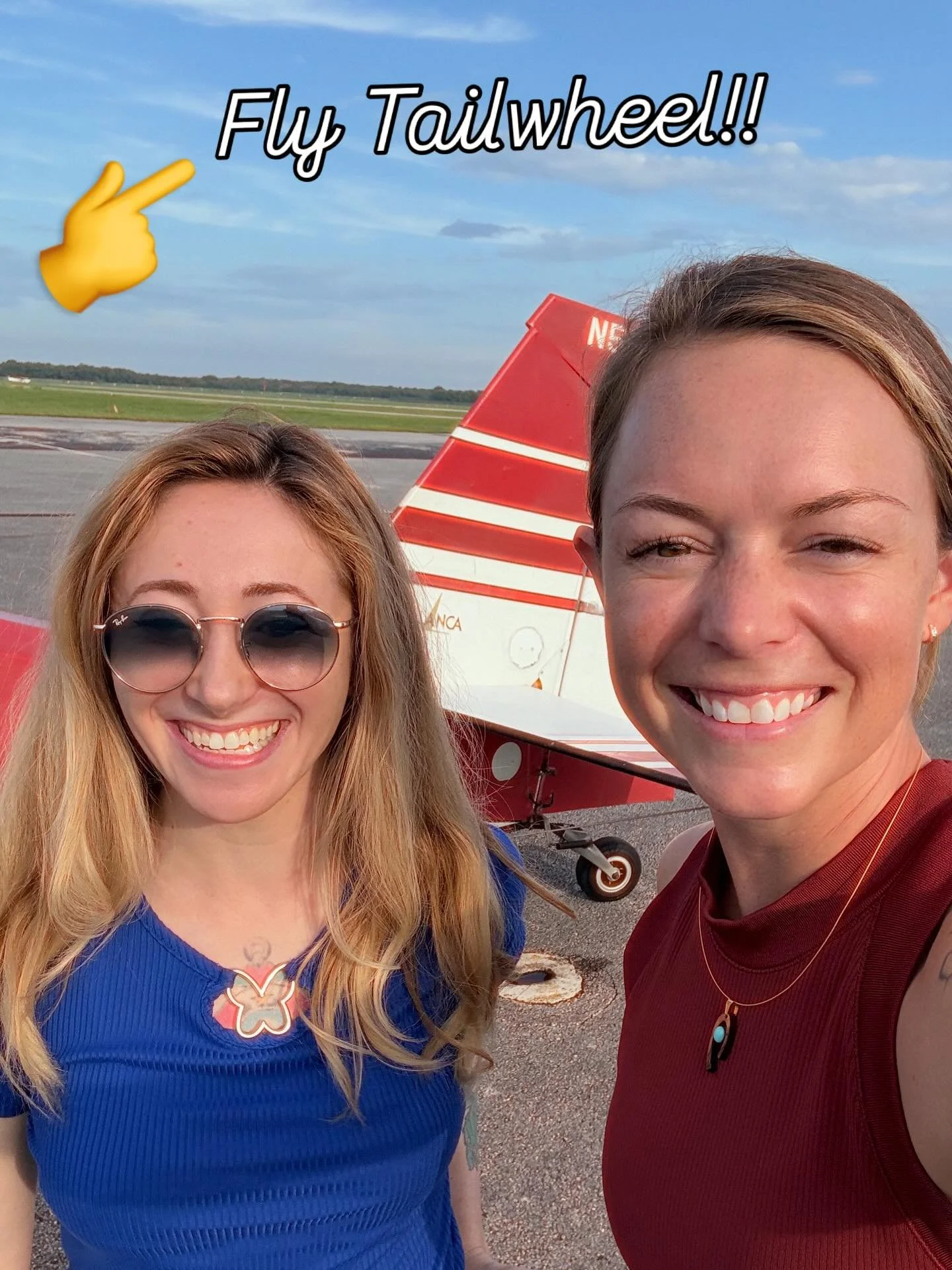 This is your sign girls 🟩 Tailwheel &amp; Turf 💚 Always an awesome time flying with @its.all.about.the.airplane #tailwheel #girlsdoitbetter