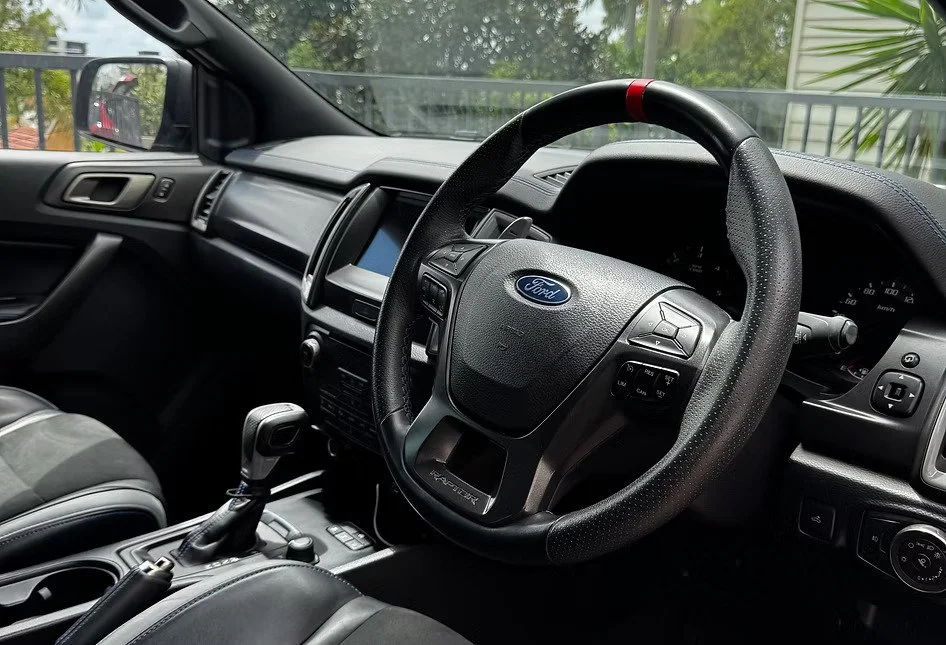 gold coast mobile car detailing.jpg