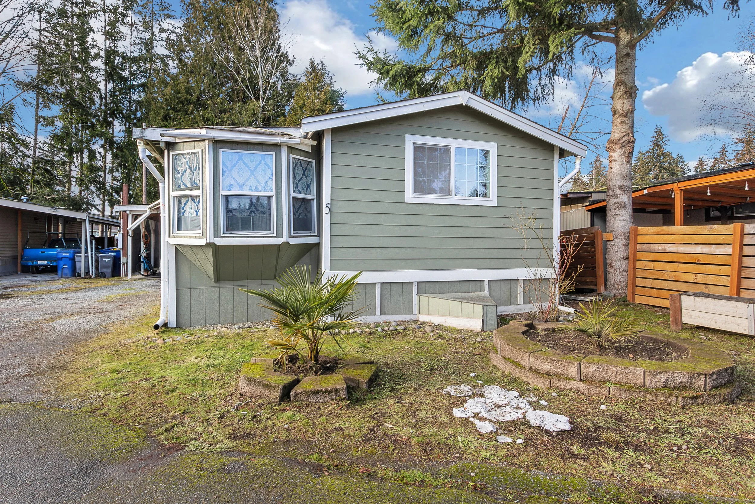 Dre front of house 059A0341-Enhanced-NR.jpg