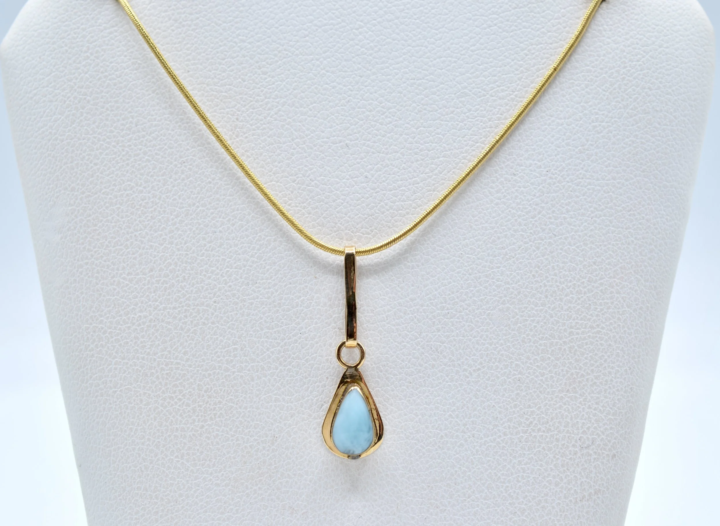 14k Vintage Gold Turquoise Pendant & 14k Gold Snake Chain Necklace – 2.7g
