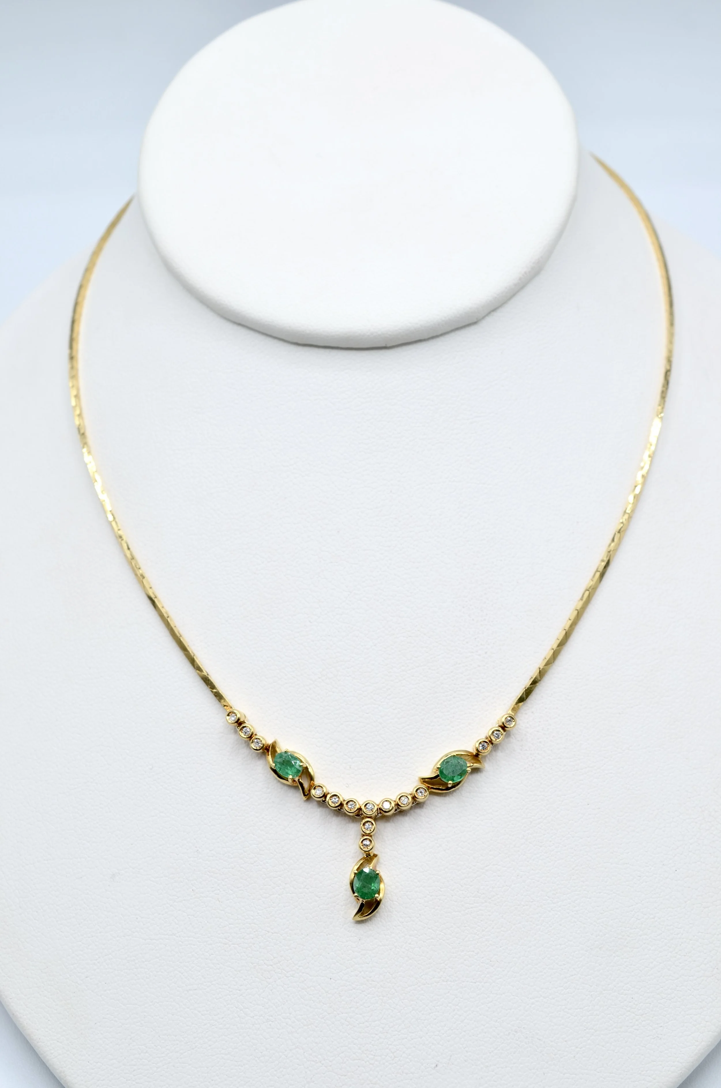 18k Vintage Gold Diamond & Emerald Necklace 12.7g – 16"
