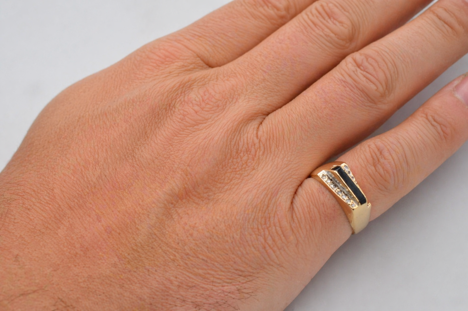 Vintage 14K Gold Diamond & Onyx Pinky Ring Size 5.25 Men’s/Unisex 3.4g