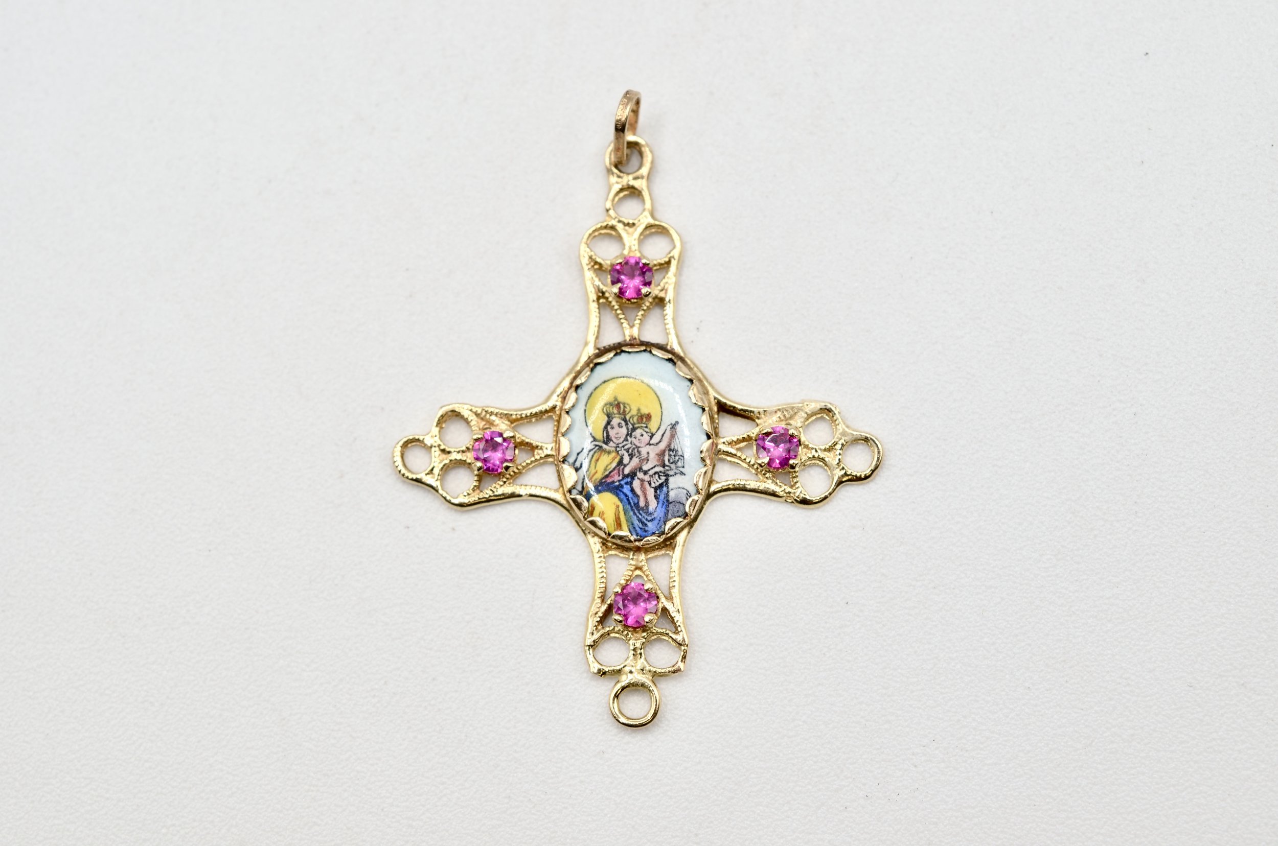 Vintage 14K Gold Filigree Cross Pendant Religious Medallion 2.7g