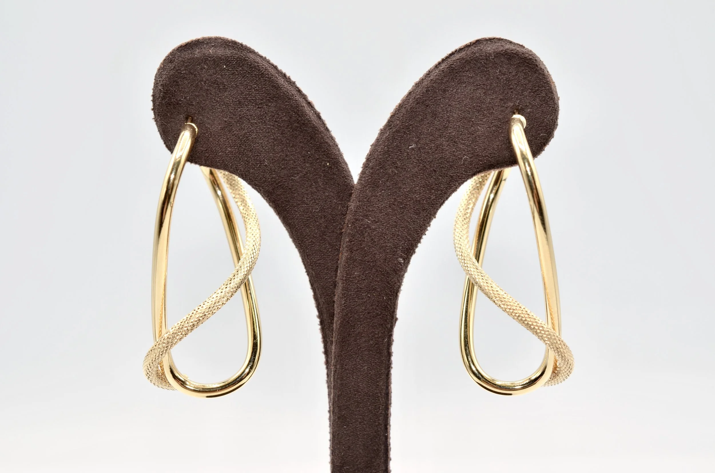 Vintage MILOR 14K Yellow Gold Crossover Hoop Earrings Italy 1.75" 3.3g