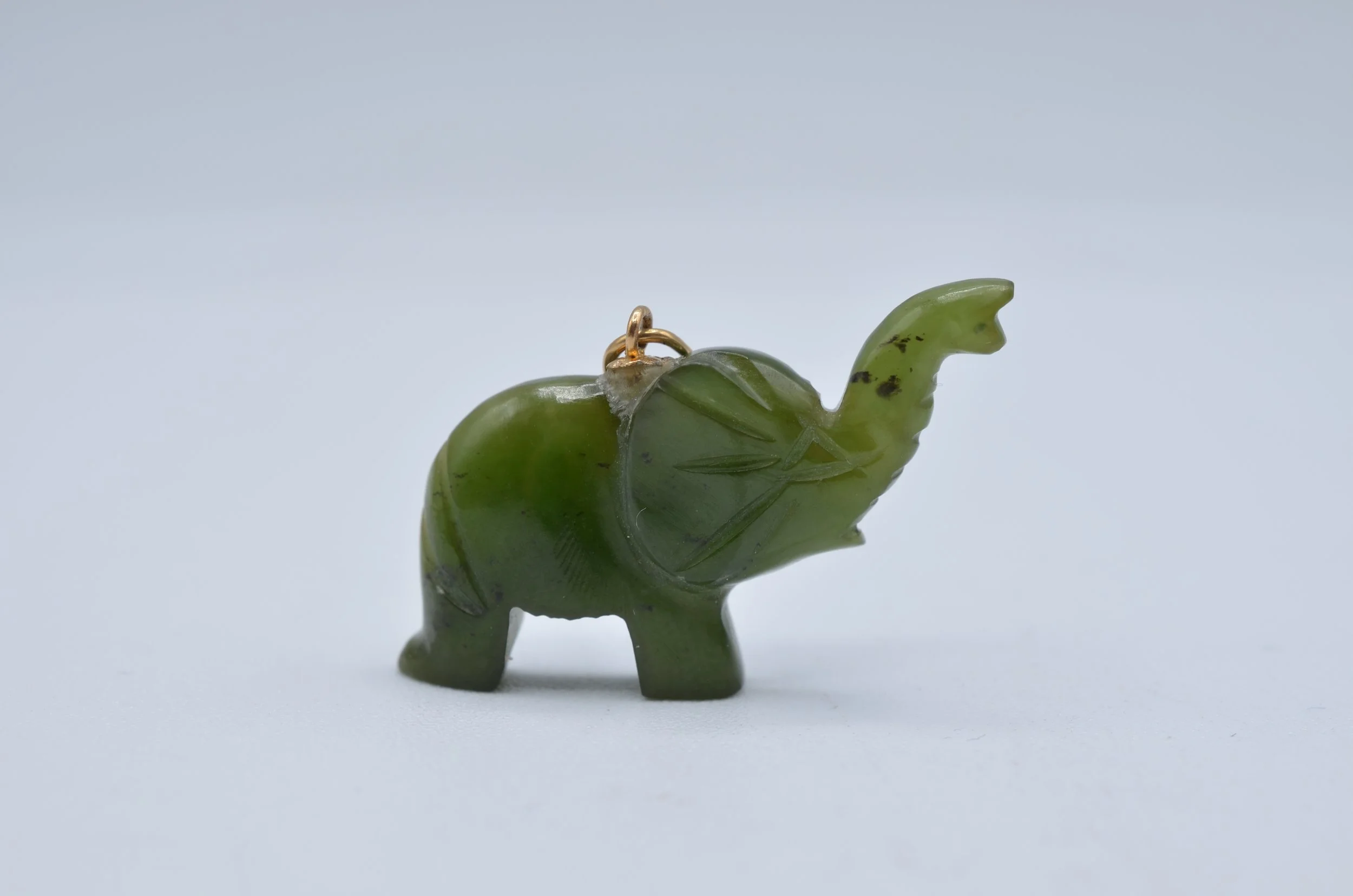 14K Gold Jade Elephant Pendant Charm Carved Green Nephrite Lucky 3.7g