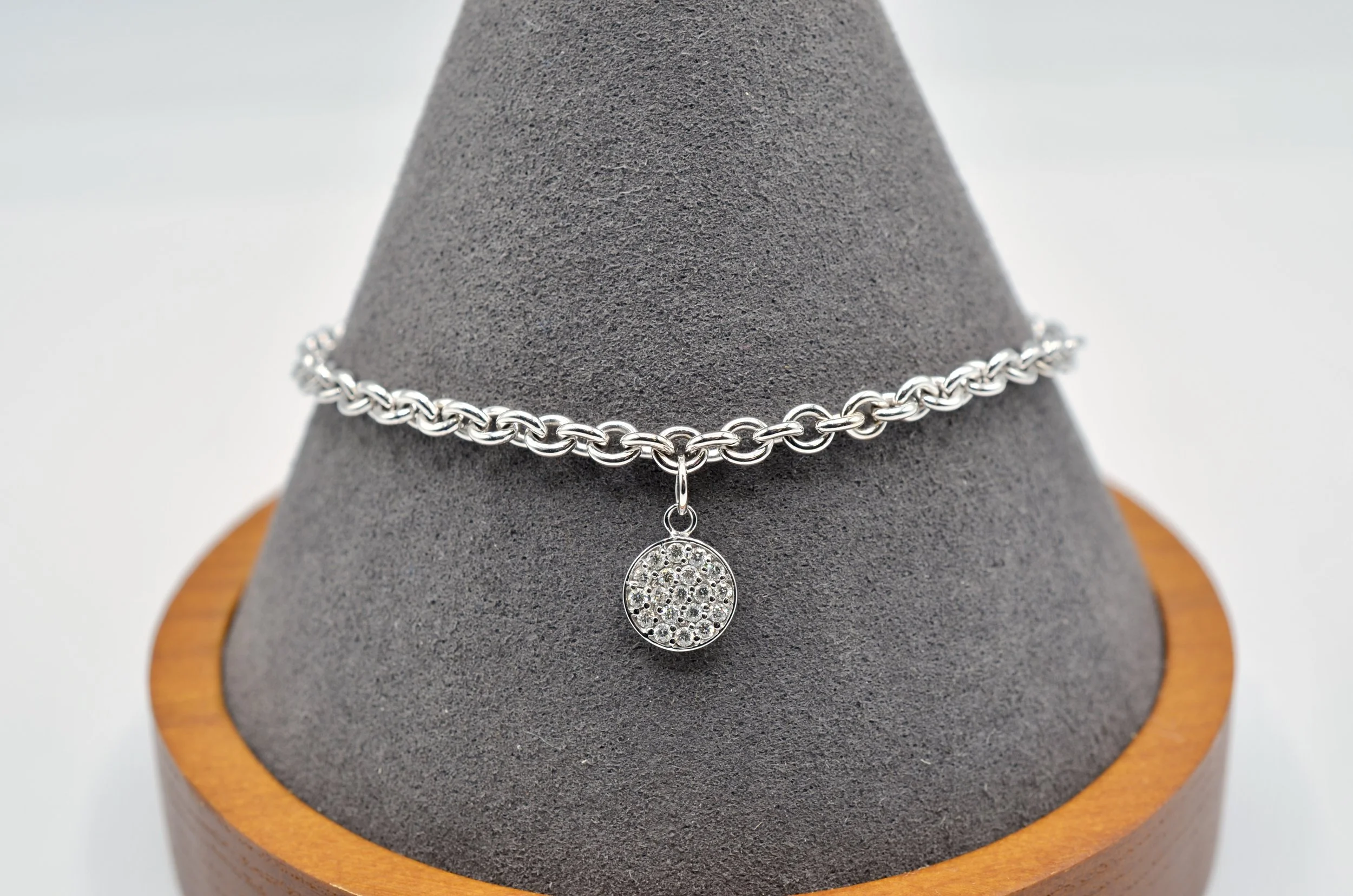 14K White Gold Diamond Charm Bracelet 7.5” 8.8g
