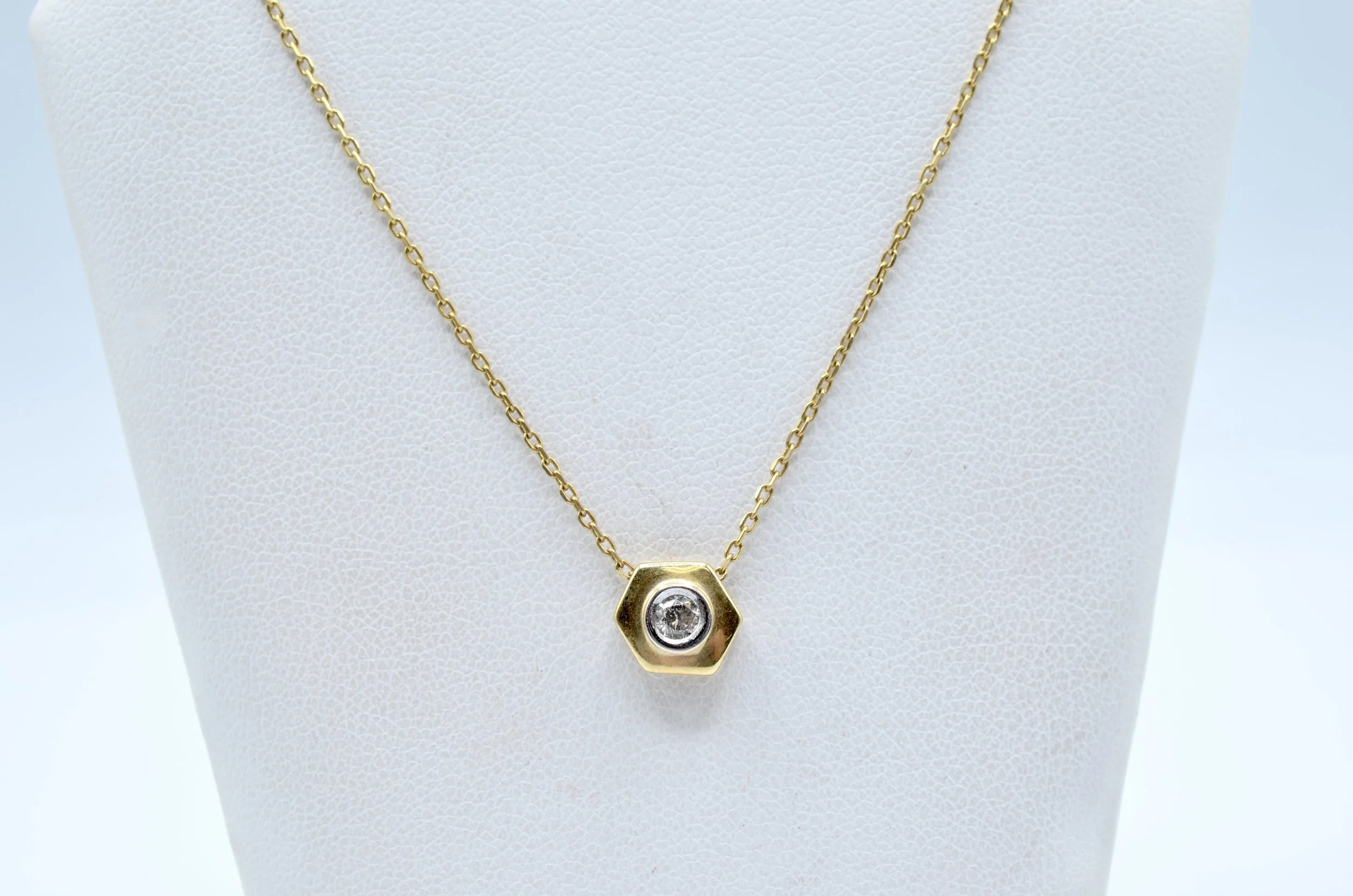 14k Two-Tone Gold Bezel Solitaire Diamond Pendant w/ 14k Cable Chain – 16" –2.1g
