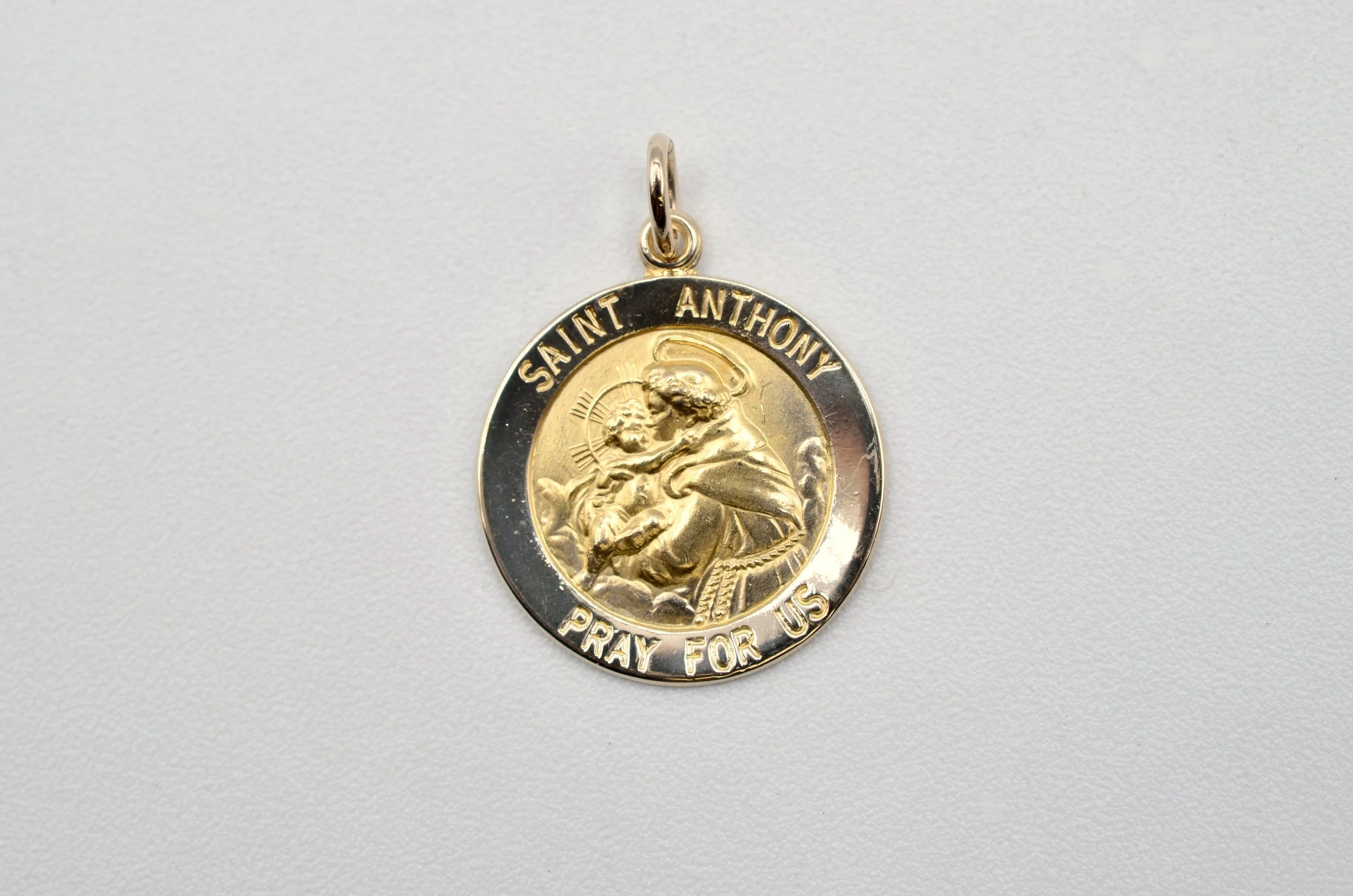 14k Gold Saint Anthony “Pray For Us” Pendant – 2.2g – Religious Charm
