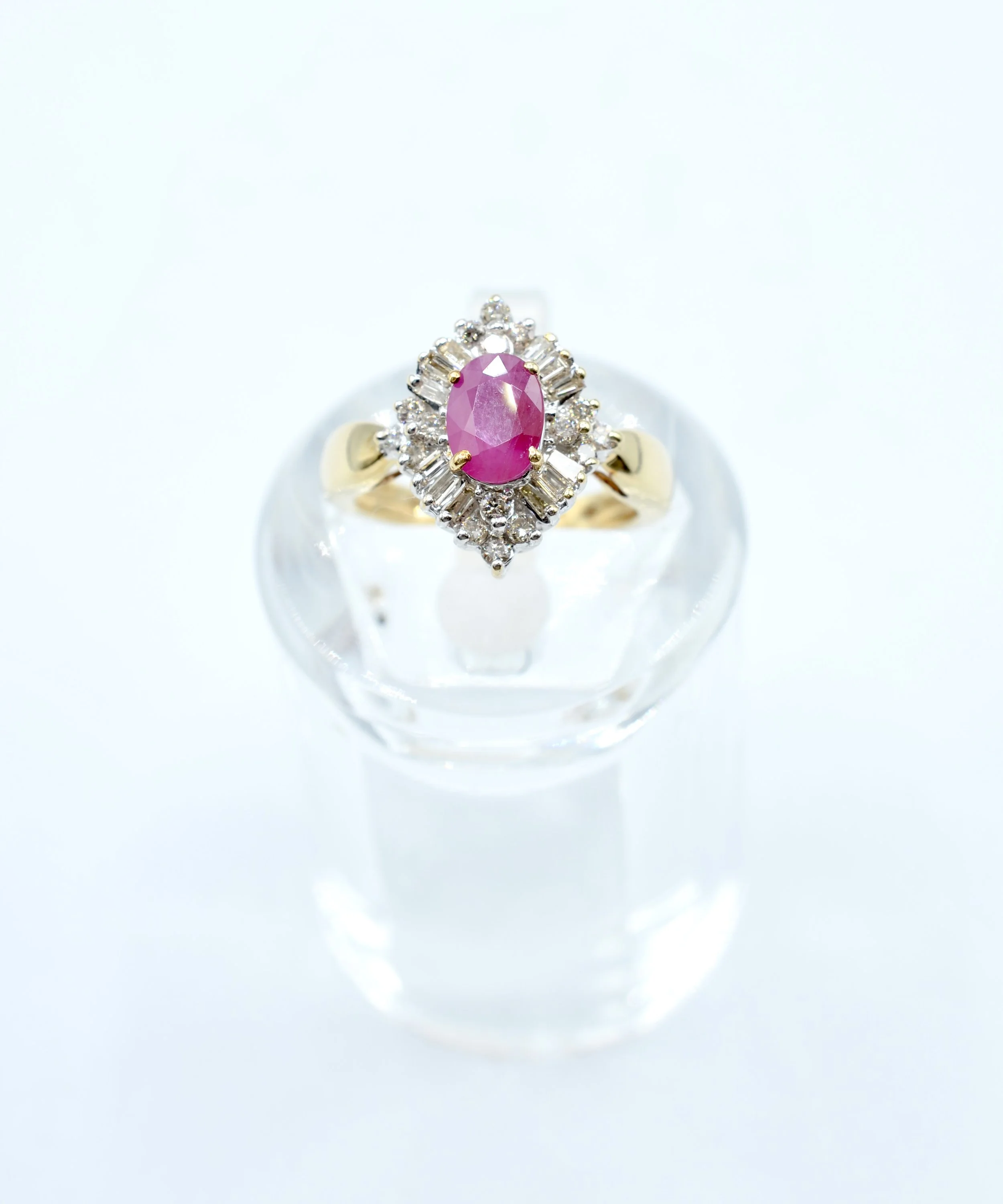 Vintage 14K Gold Natural Ruby Diamond Ballerina Ring. Size 5.5~ 4.0 Grams