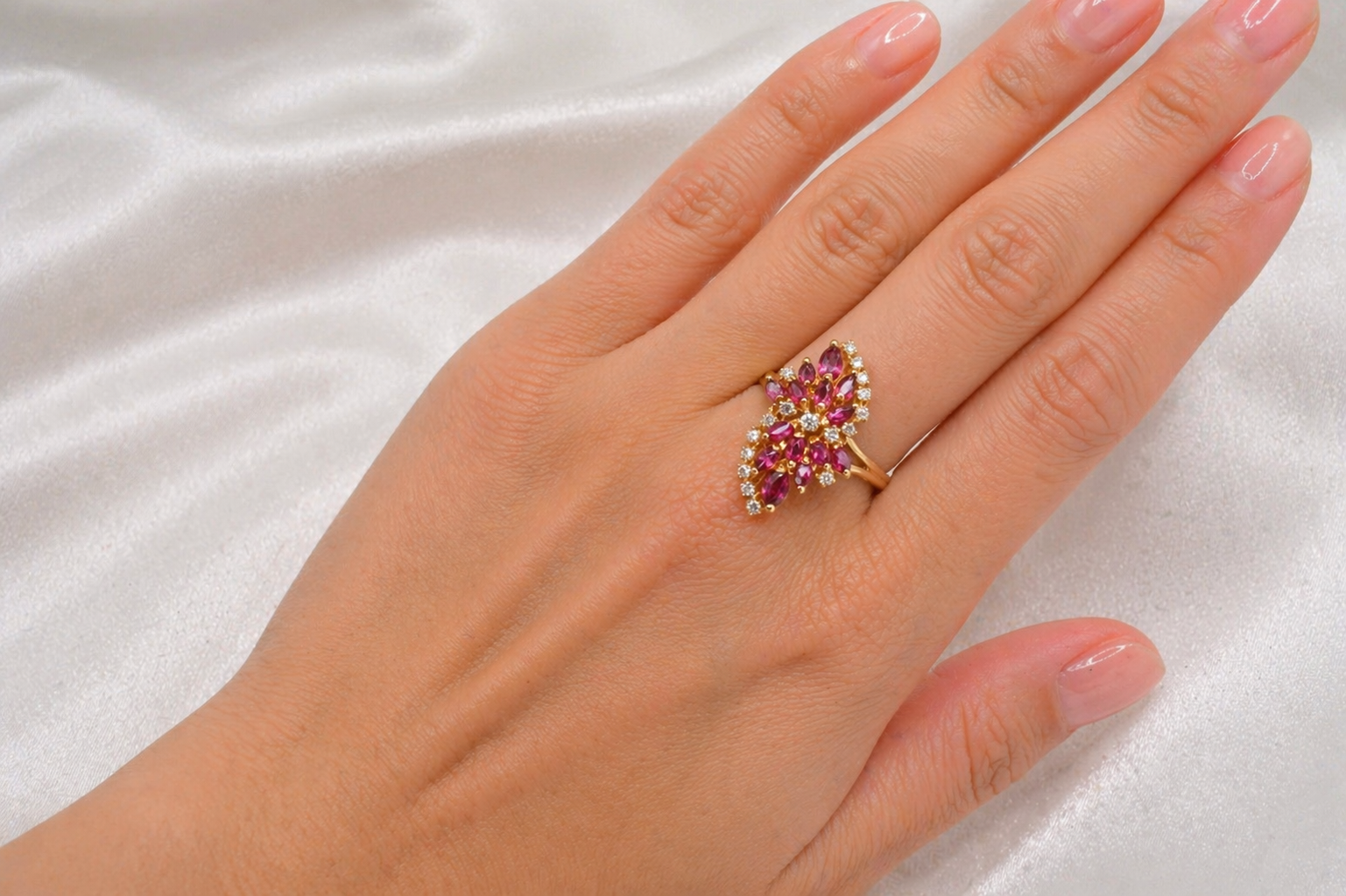Vintage 14K Yellow Gold Diamond & Ruby Cocktail Ring Marquise Rubies Size 6~5.8g