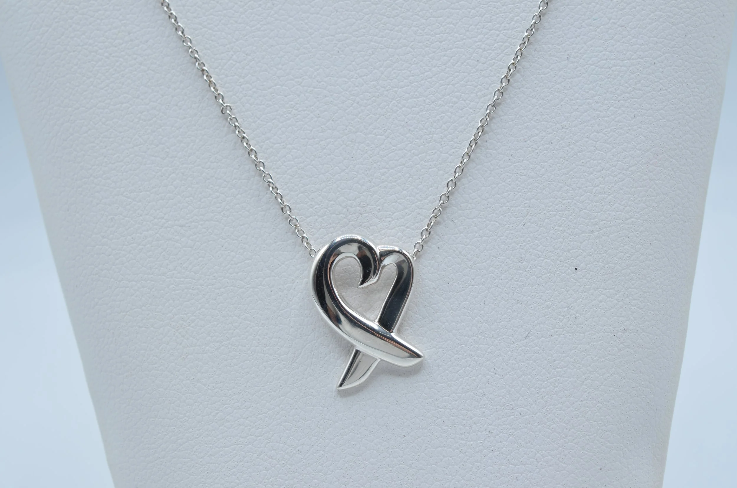 Tiffany & Co Paloma Picasso Loving Heart Pendant Necklace Sterling Silver 16"