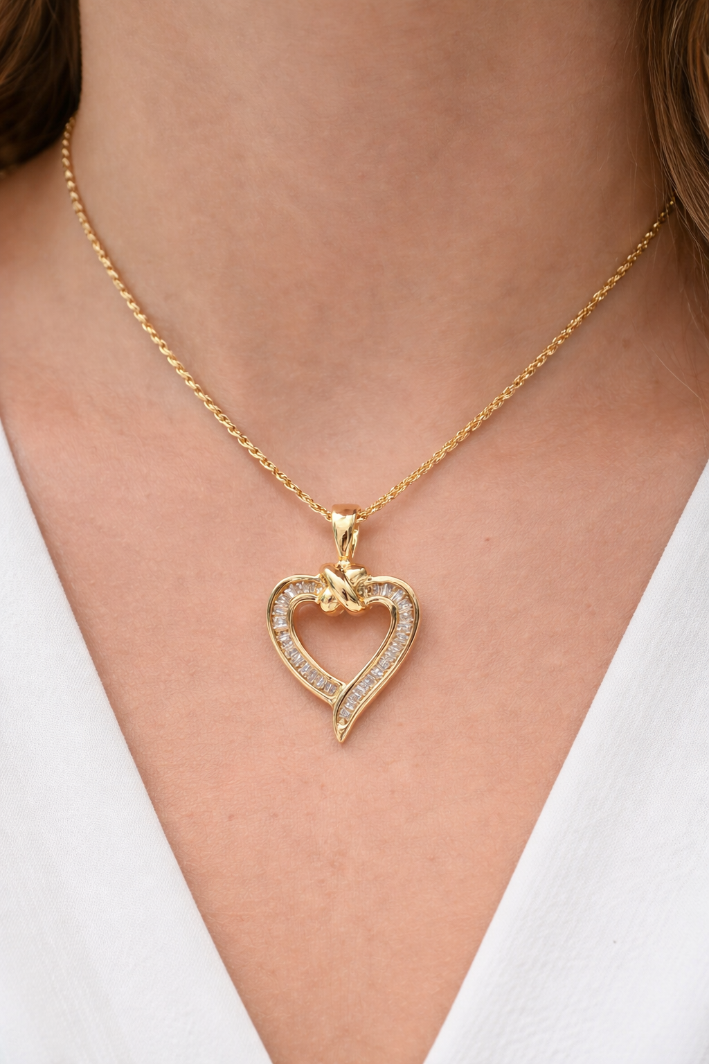 Vintage 14K Gold Diamond Heart Pendant Necklace Baguette Diamonds 0.50CT 10.2g