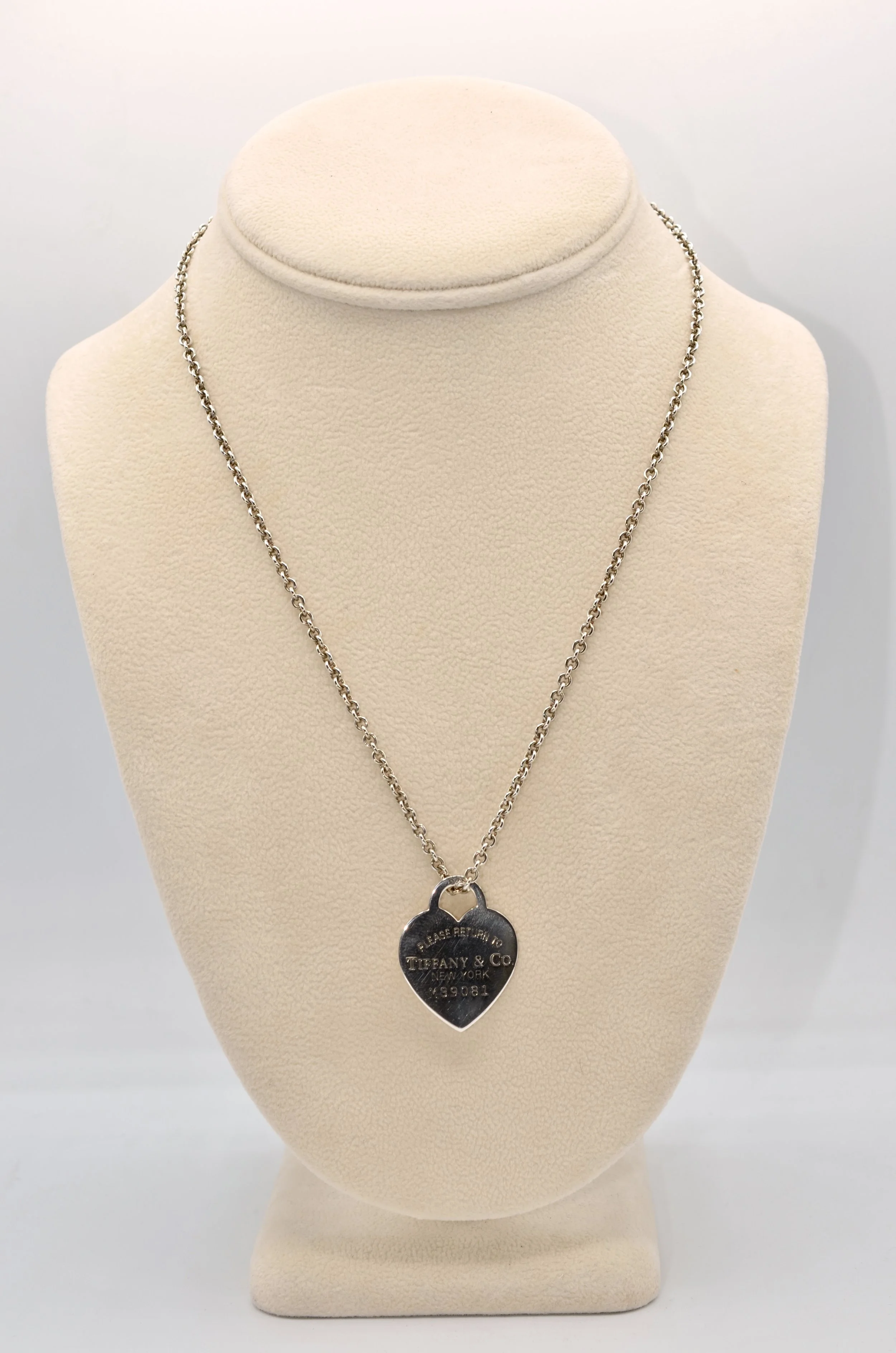 Tiffany & Co. Return to Tiffany® Sterling Silver Heart Tag Pendant Necklace