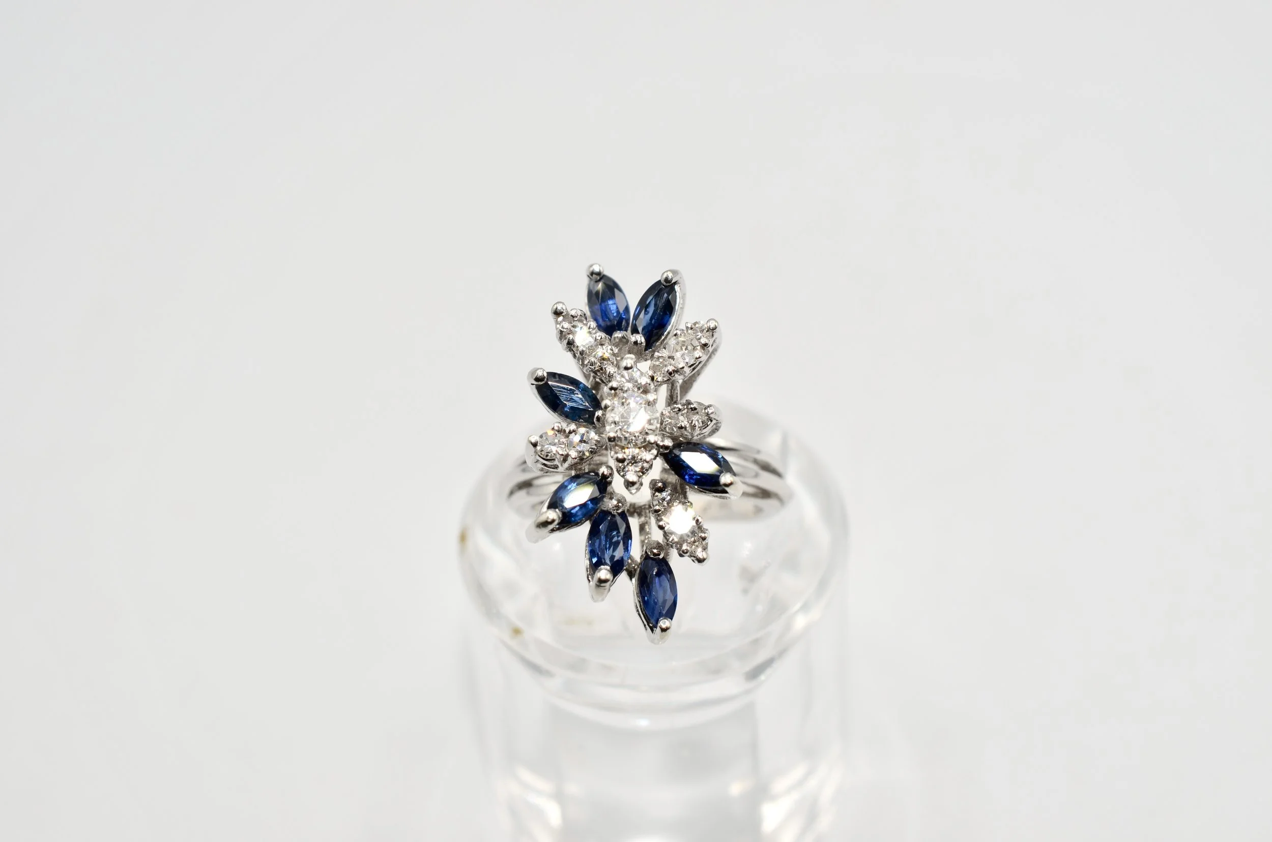 Vintage 14K White Gold Natural Sapphire And Diamond Cluster Cocktail Ring~7.3g