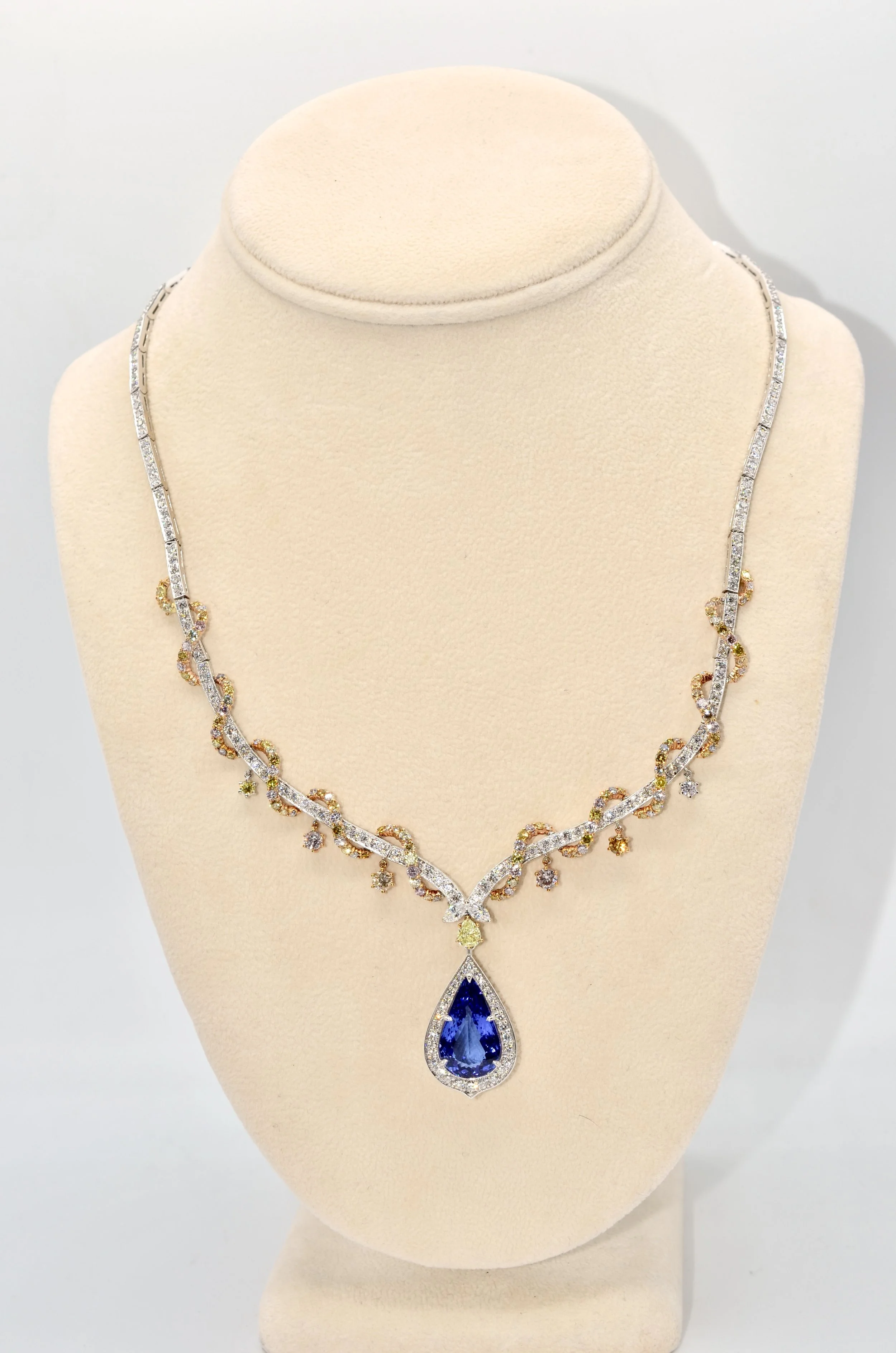 DD Gioielli 18K Two Tone Gold Tanzanite Diamond Necklace 10.55 CTW 42.3g