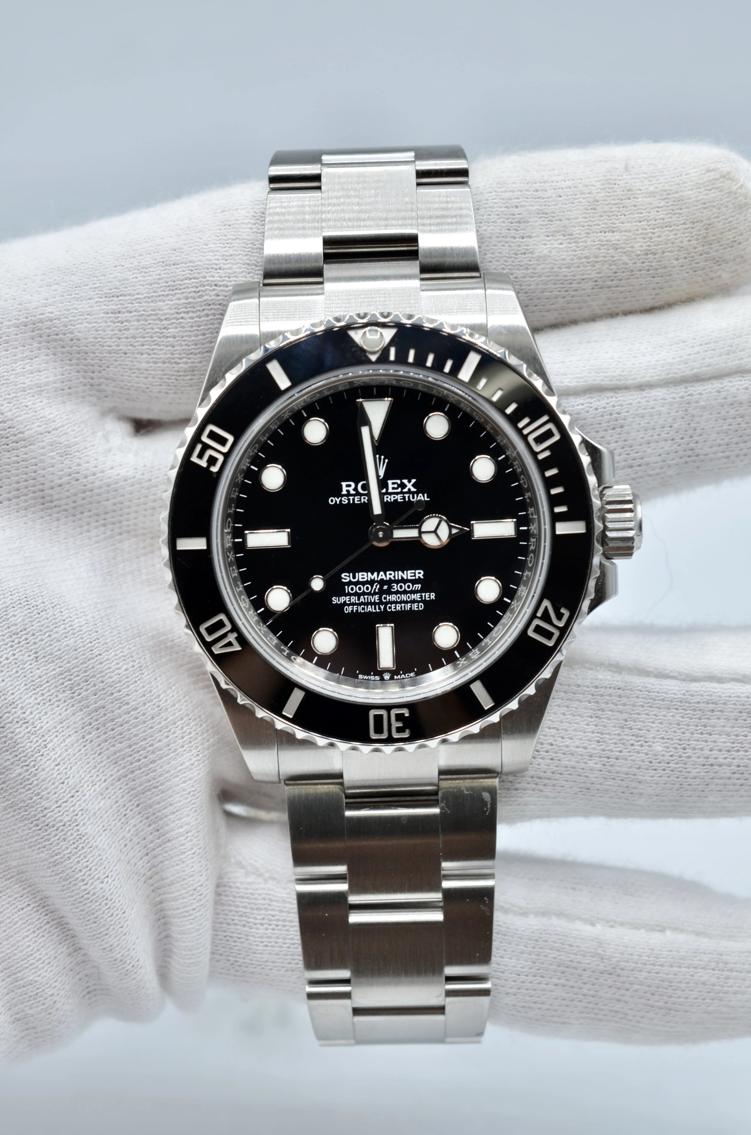 Rolex Submariner No Date 124060 2021 Box Papers Complete 41mm Watch
