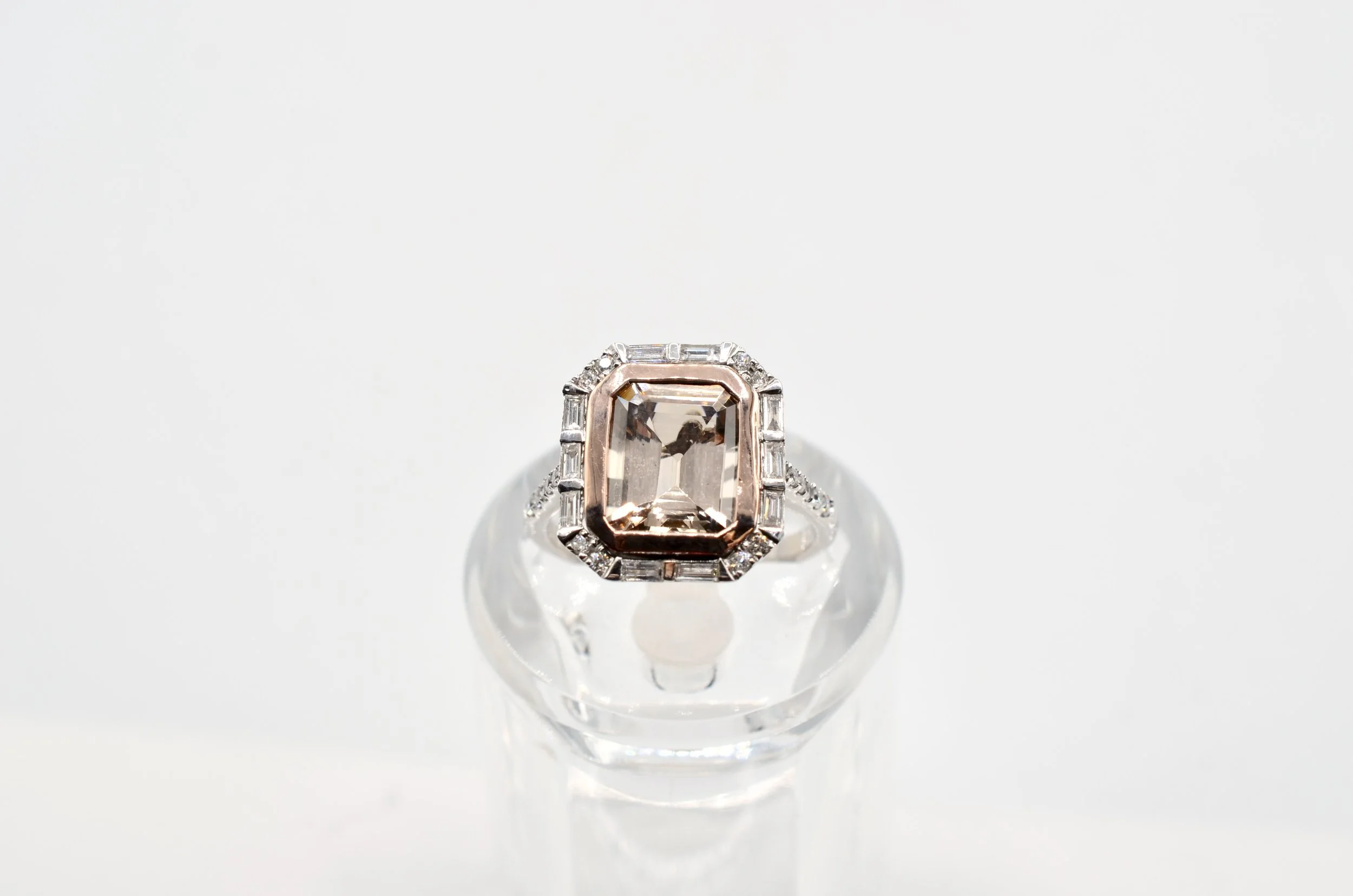 Effy 14K White And Rose Gold Morganite & Diamond Halo Ring Size 7.~~4.7g