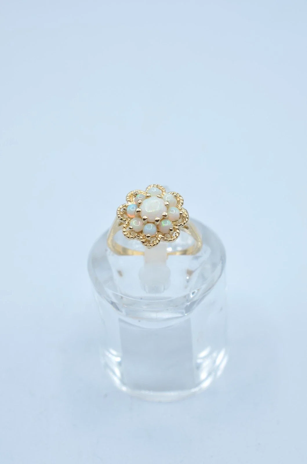 Vintage 14K Yellow Gold Opal Flower Cluster Ring Size 6.5 3.9g Estate