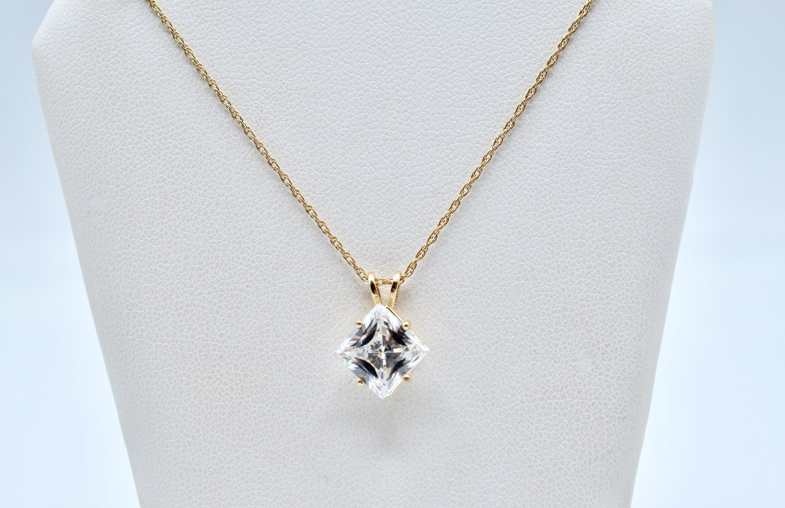 14k Gold Princess-Cut CZ Solitaire Pendant & 14k Gold Chain – 2.4g
