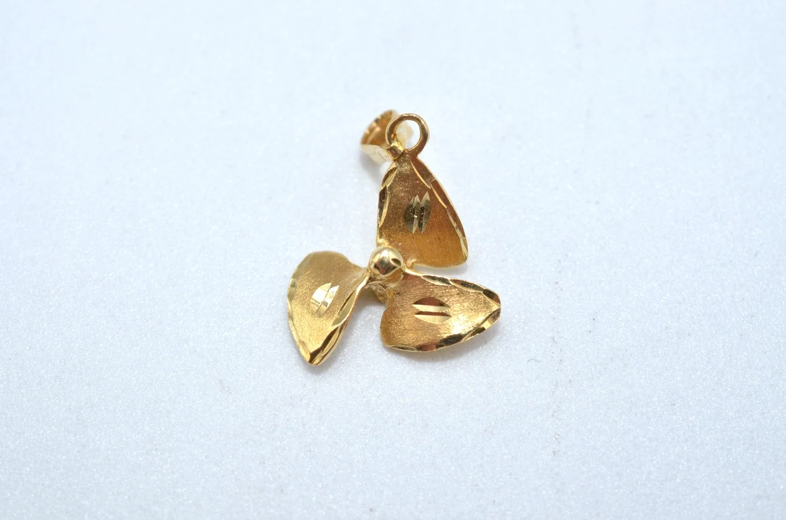 Vintage 14k Yellow Gold Boat Propeller Pendant Nautical Charm Three-Blade 1.5g
