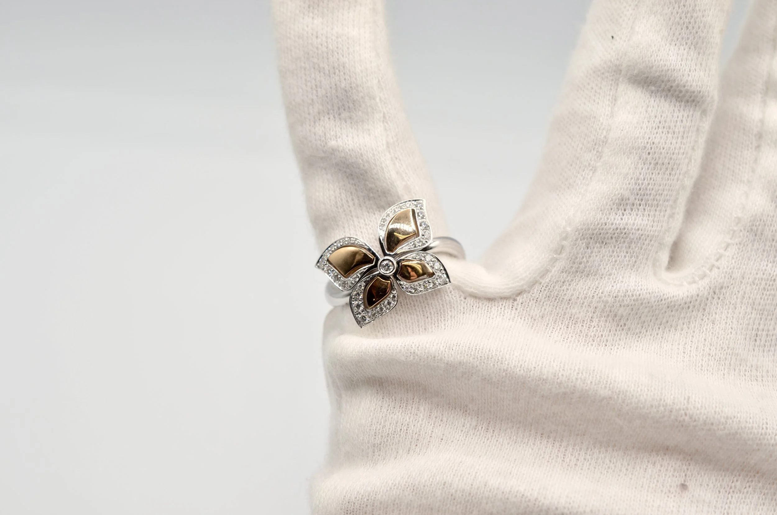 Piero Milano 18k Two-Tone Butterfly Diamond Ring – 0.52ct – Size 7
