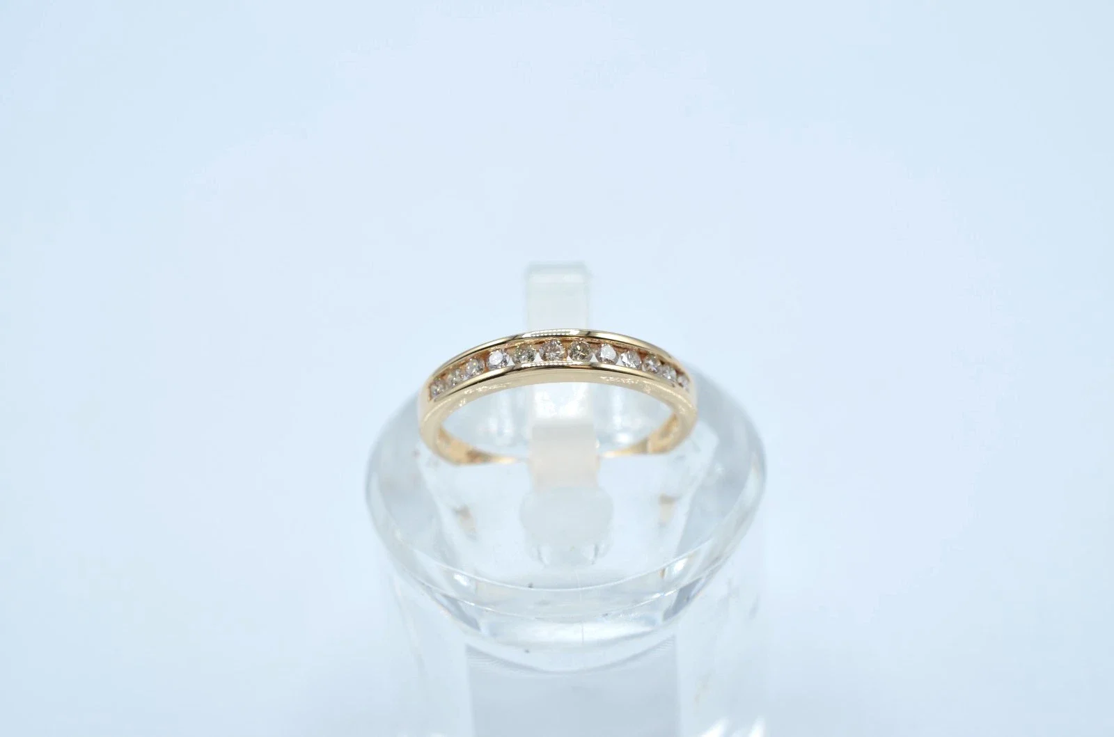 14K Gold Diamond Channel Set Band Ring 12 Diamonds Size 6.5 Wedding 1.9g