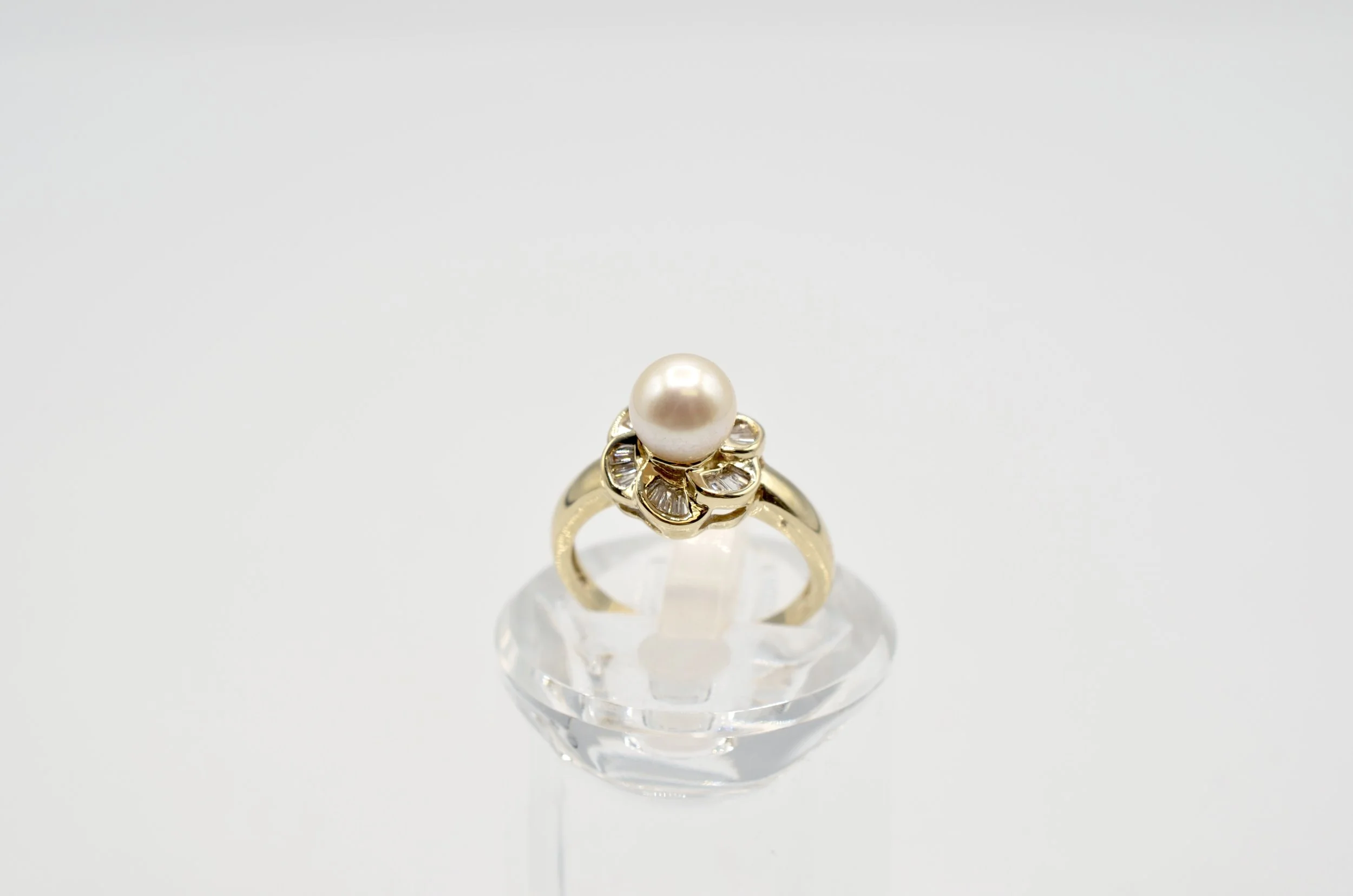 Vintage 14K Gold Pearl Diamond Ring Baguette Floral Halo Sz 7~4.3g