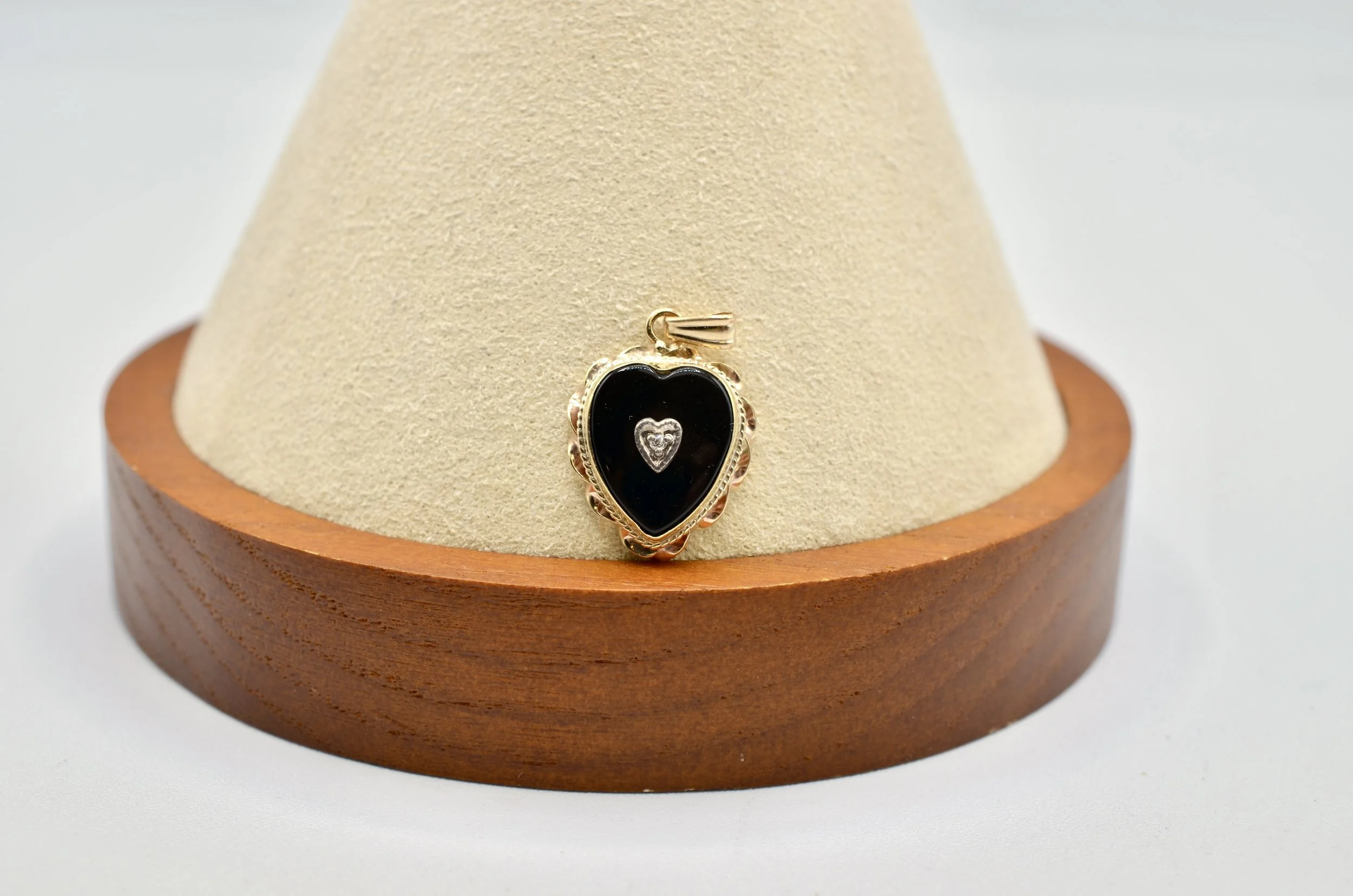 Vintage 10K Gold Black Onyx Heart Pendant CZ Accent Charm~1.3gr
