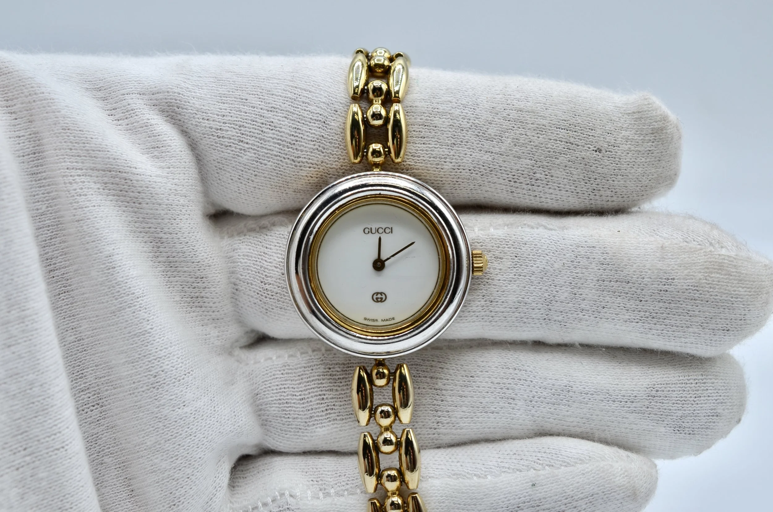 Authentic Gucci 1100-L 11/12.2 Watch Gold Plated New Battery