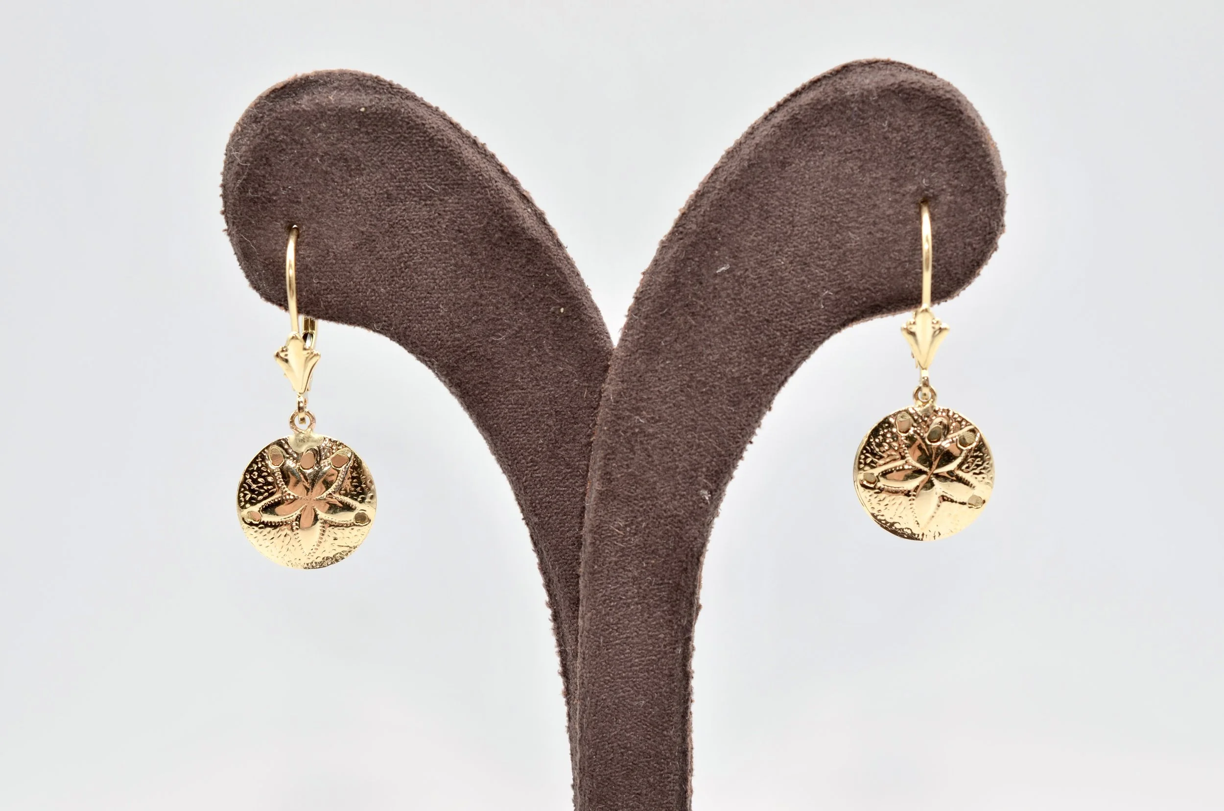 14K Yellow Gold Sand Dollar Dangle Earrings Leverback Beach Nautical 1.3g JCM