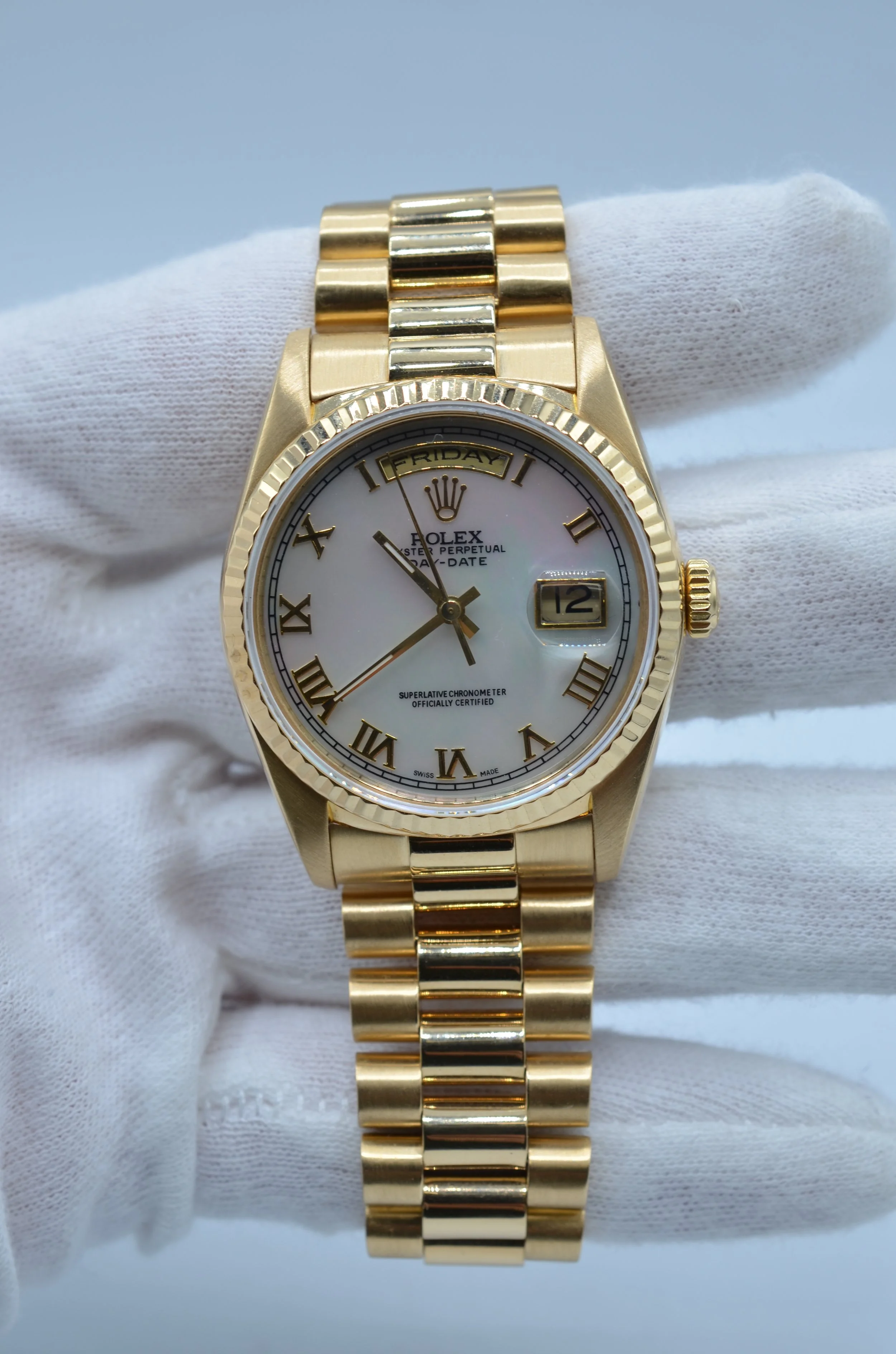Rolex Day-Date President 18238 18K Gold 36mm MOP Roman Dial W Serial 131.1g