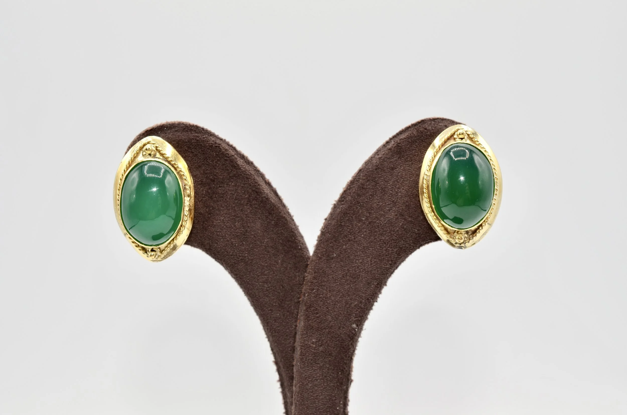 Estate Vintage 18K Gold Green Onyx Jade Cabochon Bezel Set Stud Earrings 6.3g