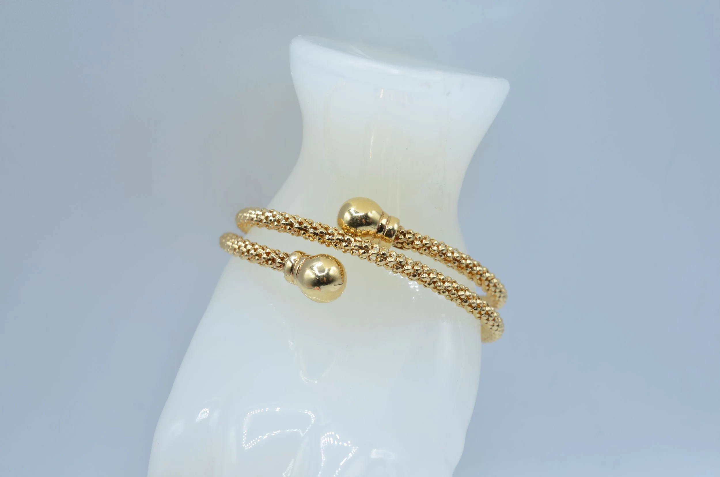 14k Yellow Gold Italian Flexible Bangle Bracelet – Vintage 18.9g Wrap Style
