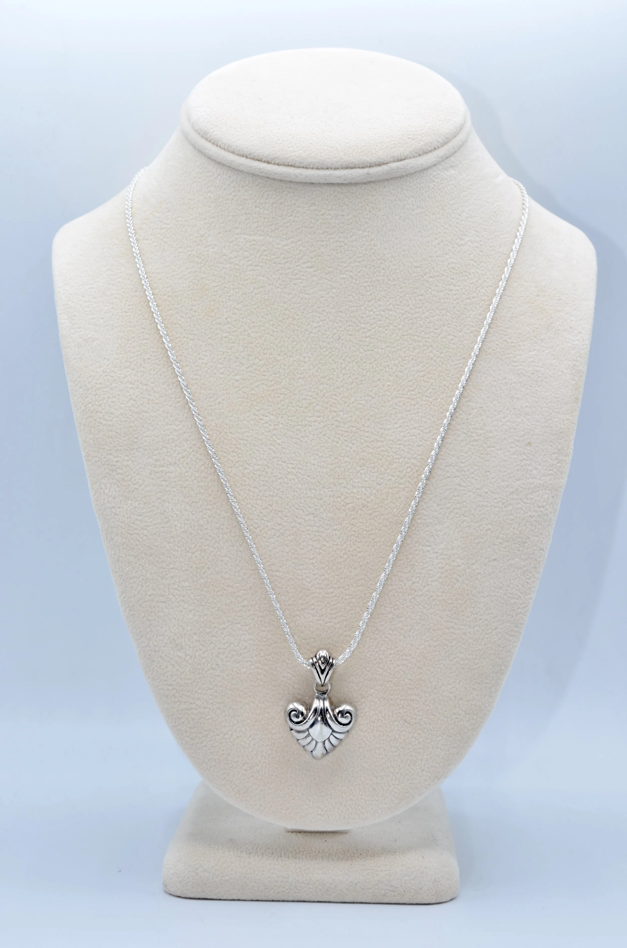 Vintage 925 Sterling Silver Ornate Heart Pendant 20" Italian Chain Necklace