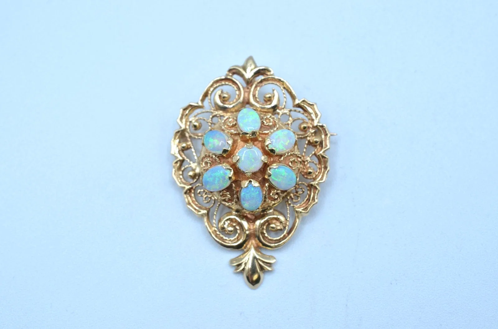 Vintage 14K Gold Opal Filigree Brooch Pendant 7 Opal Cluster 12.4g