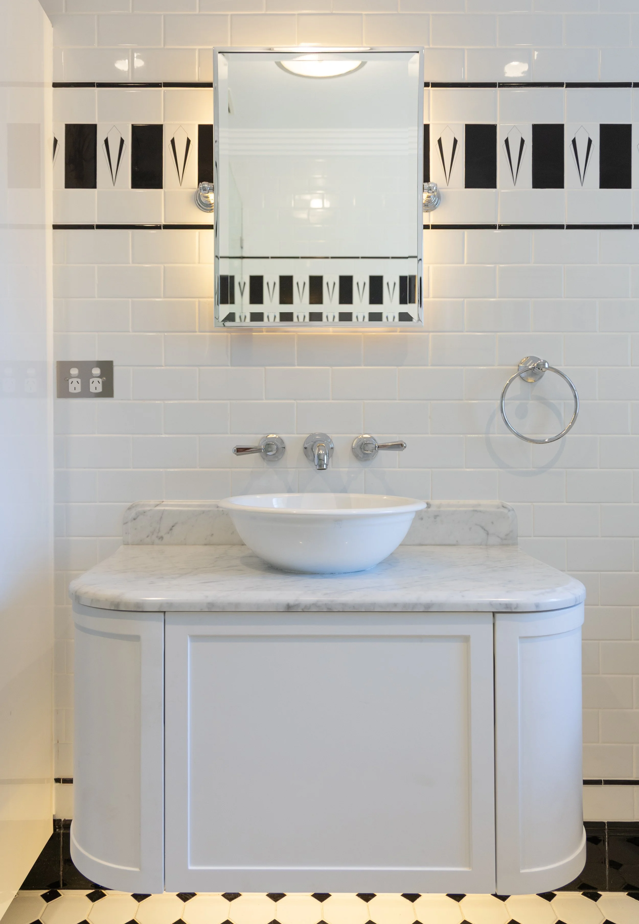 Bathroom 2 - Photo 1.jpg