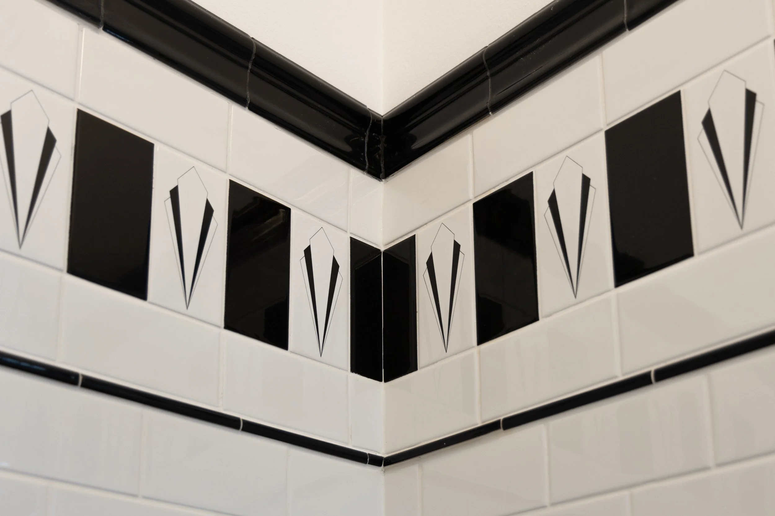 Bathroom 1 - Photo 7.jpg