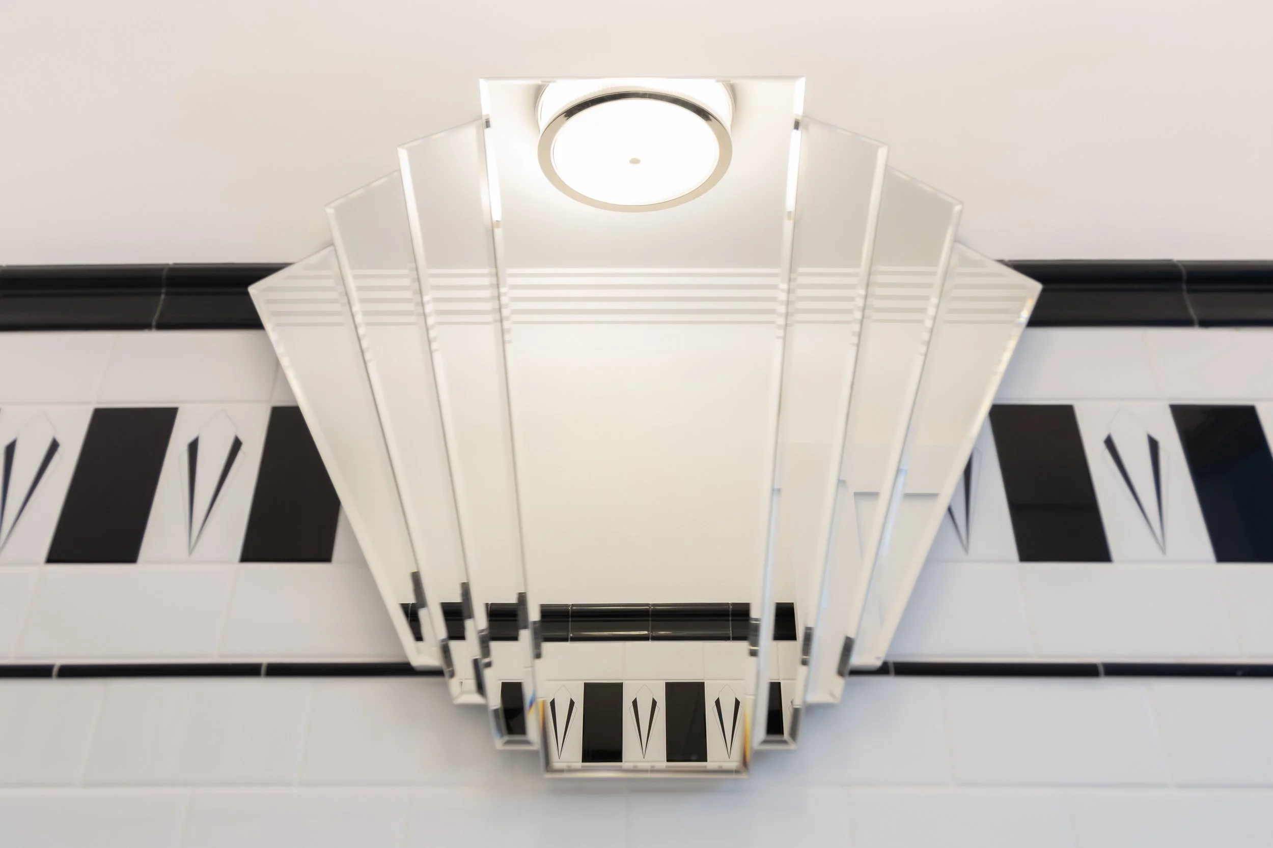 Bathroom 1 - Photo 10.jpg