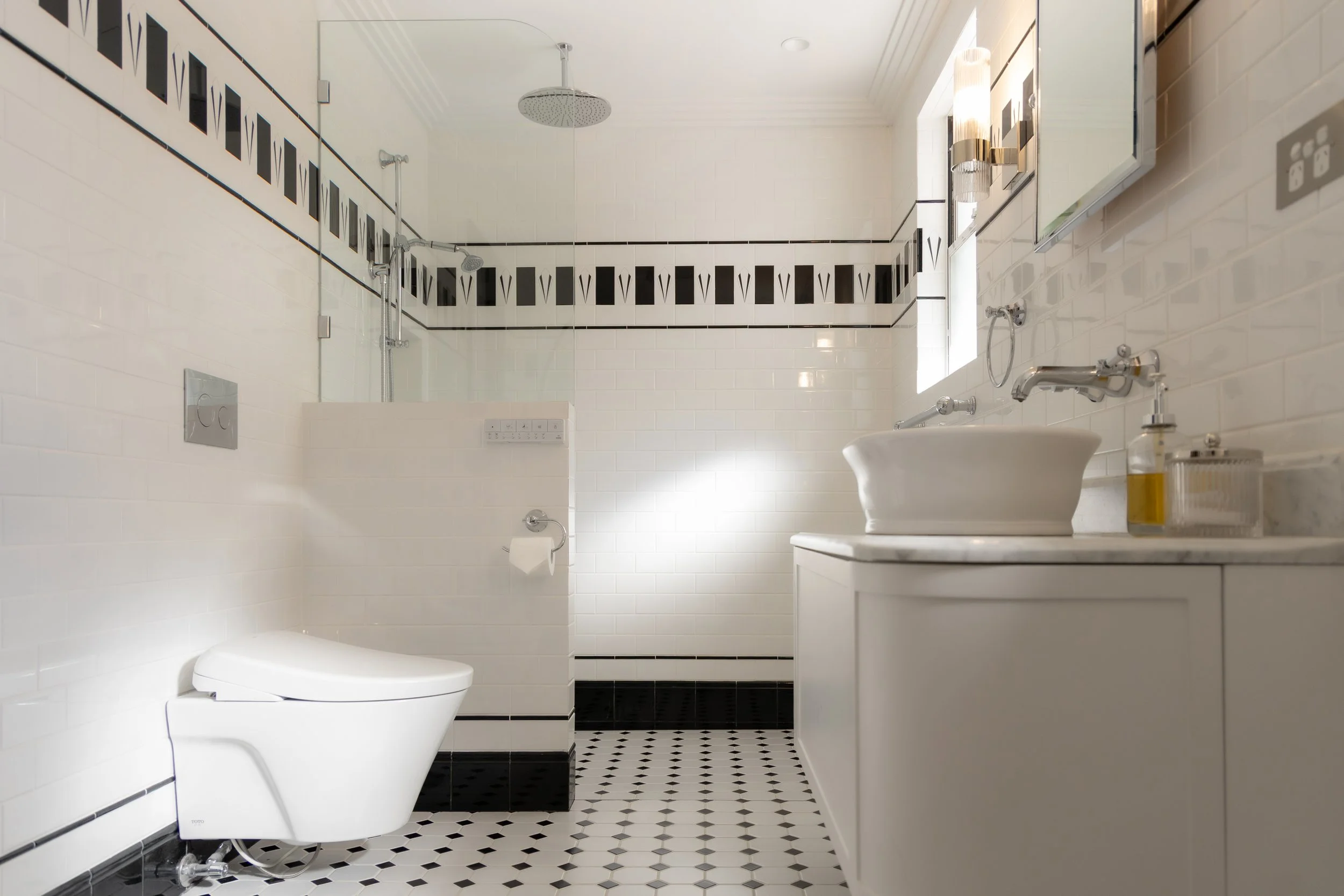 Bathroom 3 - Photo 2.jpg