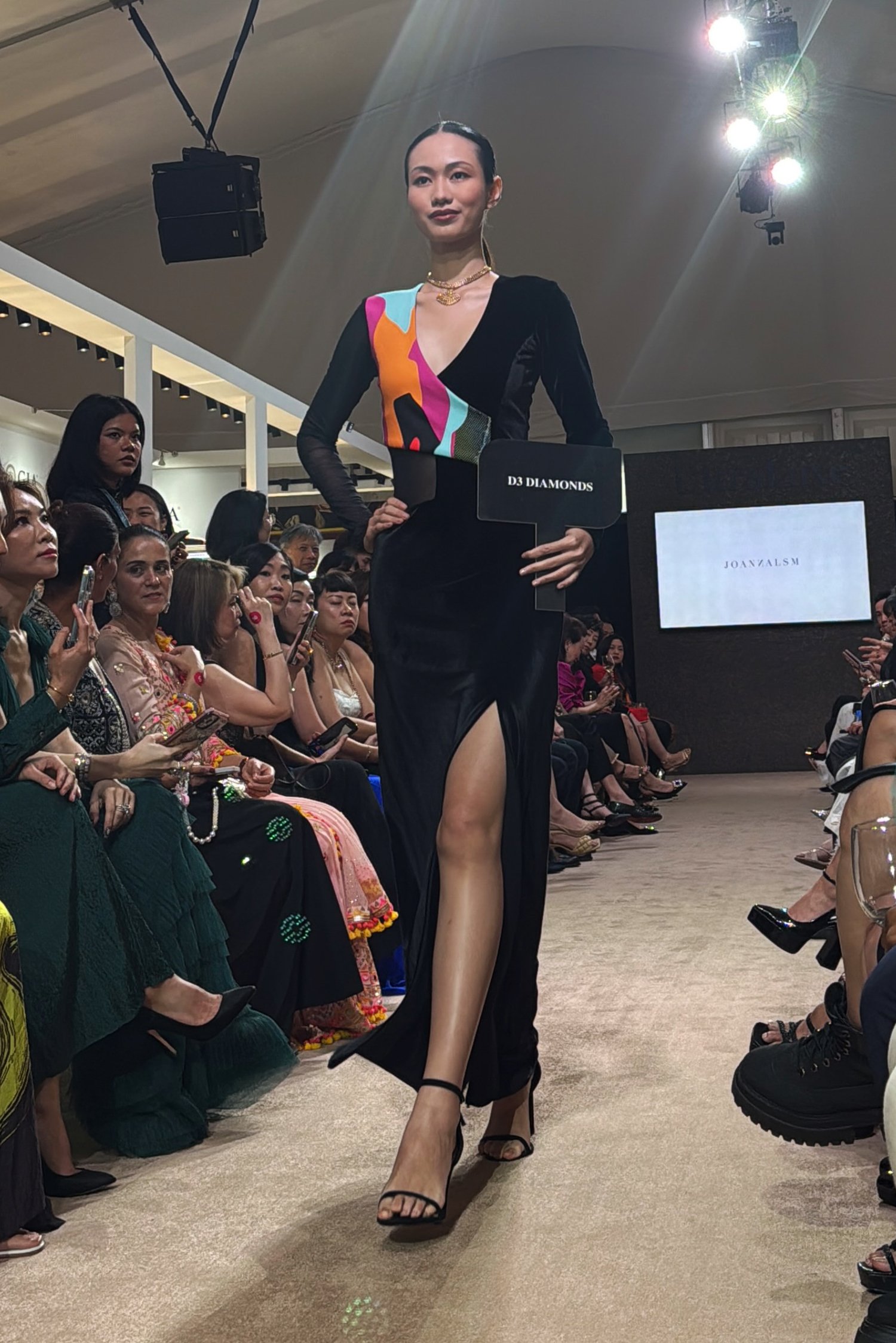 UL Look 3.jpg