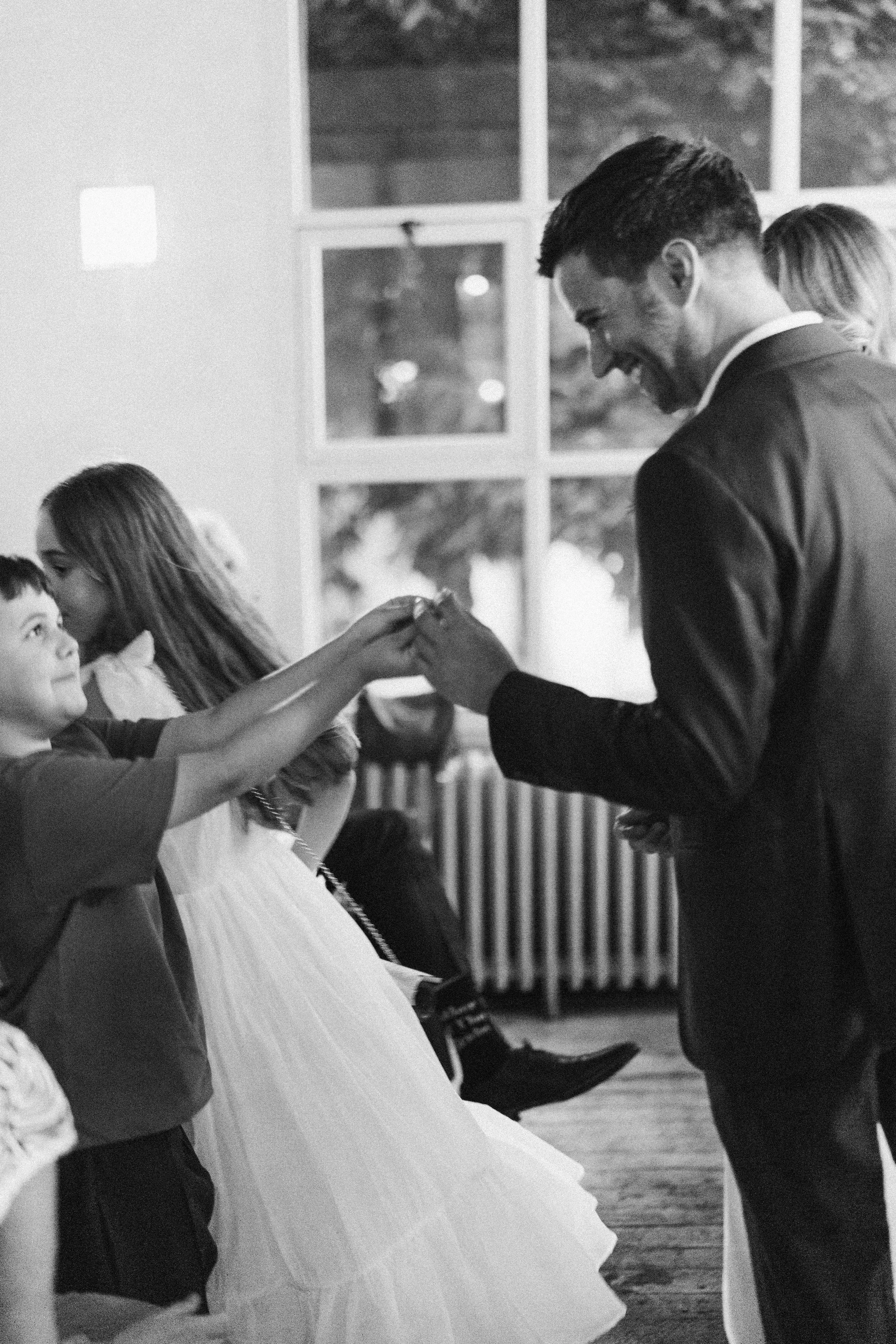 Claire and Charlie www.alexandergroom.co058.jpg
