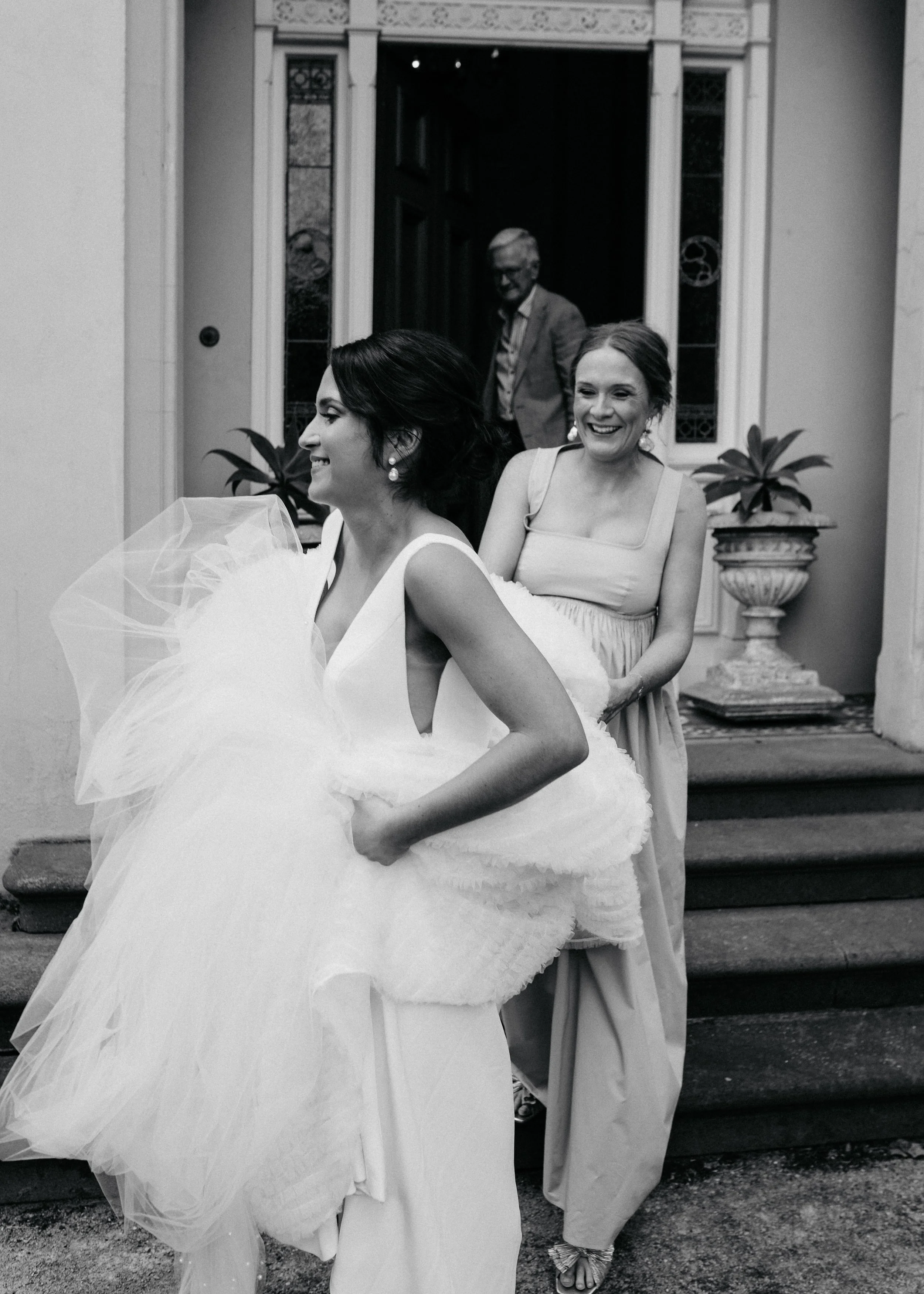 Lucy_Mitch_Sneak_Peeks-6.jpg