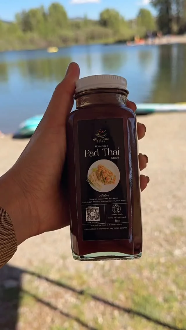 Who else wants to level up their cooking skills? Learn how to make delicious Pad Thai with Winsomefoods’s Pad Thai sauce π easy for anyone ready in 20 minutes. Ingredients
•oil
•meat (as your option)
•egg
•rice noodle
&bu