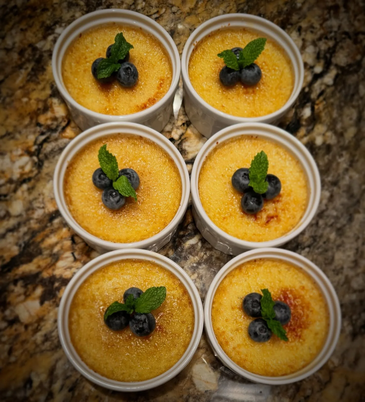 Freshly made Cr&egrave;me Br&ucirc;l&eacute;e 🤍
Creamy, rich, and finished with that irresistible crack.
Not Thai, but too good not to share &mdash; Now available in Winsome as a sweet option on our menu. DM us to add this dessert to your next event