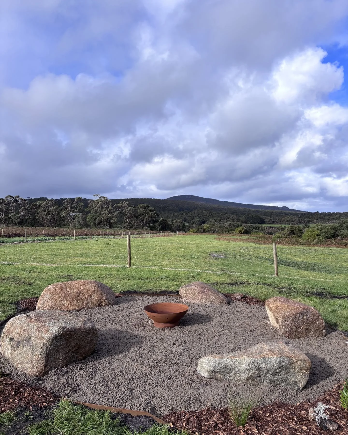 We designed and built two new firepits recently at @habitatatlightsbeach 🔥 Using local granite boulders and native planting. They offer the perfect place to gather, share a few beverages, and take in the views all year round 🌿✨

#habitatprojects #l