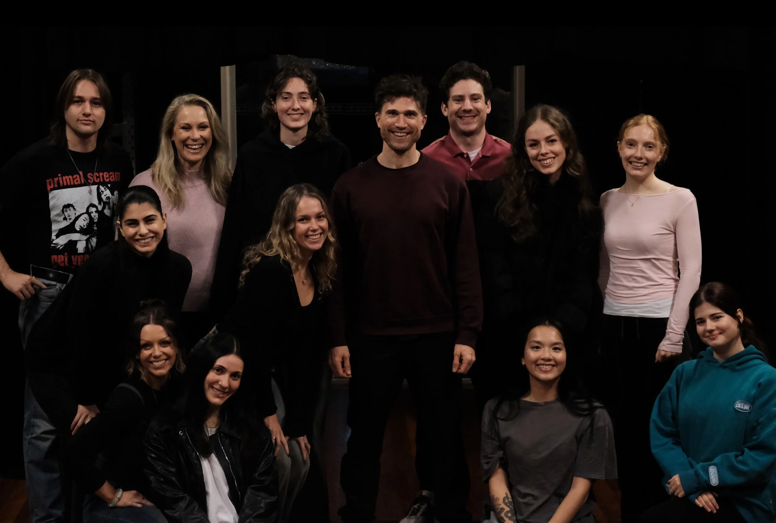 Say hello to our wonderful Ways into Text ensemble who have just spent the past month embarking on their creative journeys with Rob Maxwell.🤍